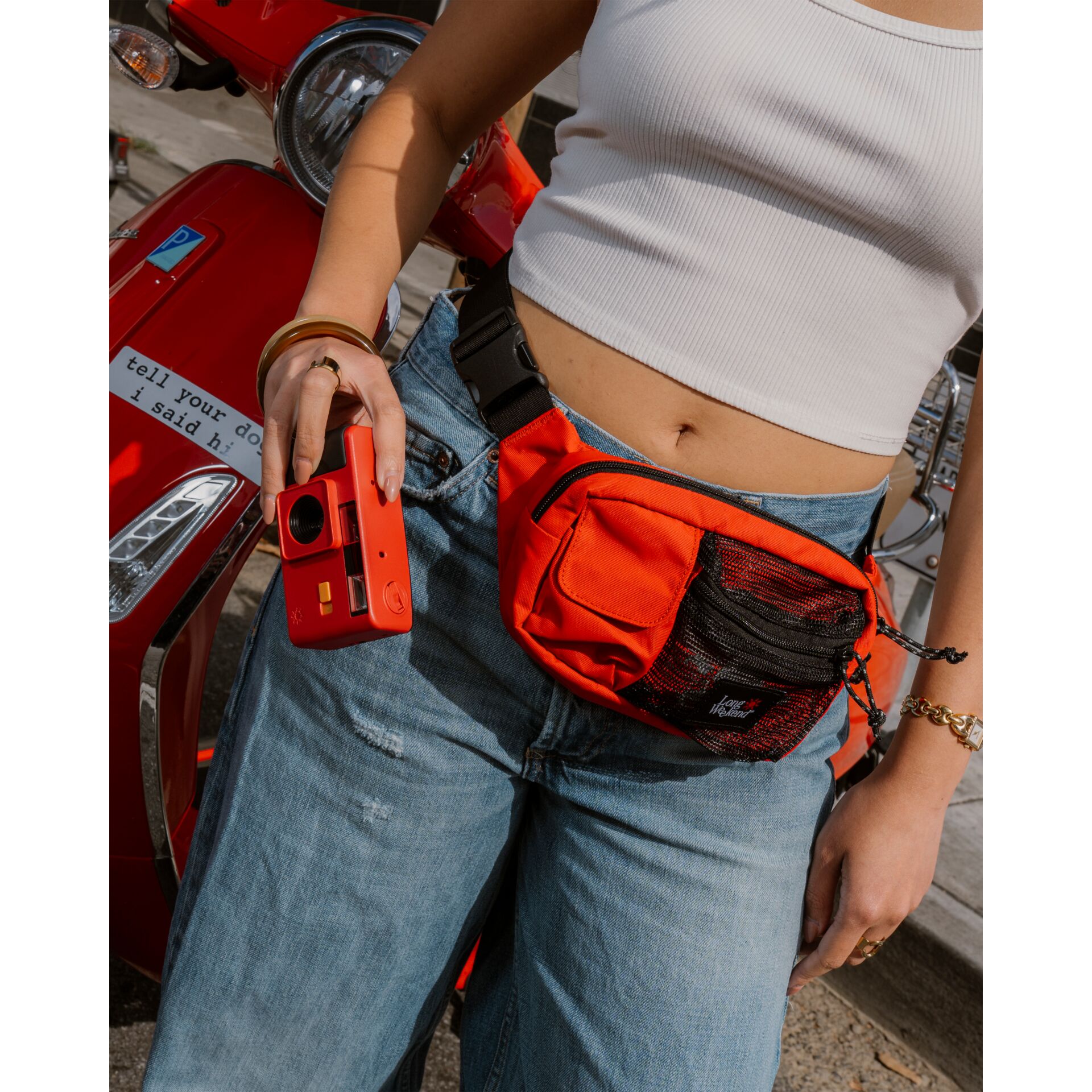 hip bag, waist belt, orange pouch, kamera tasche, denim jeans