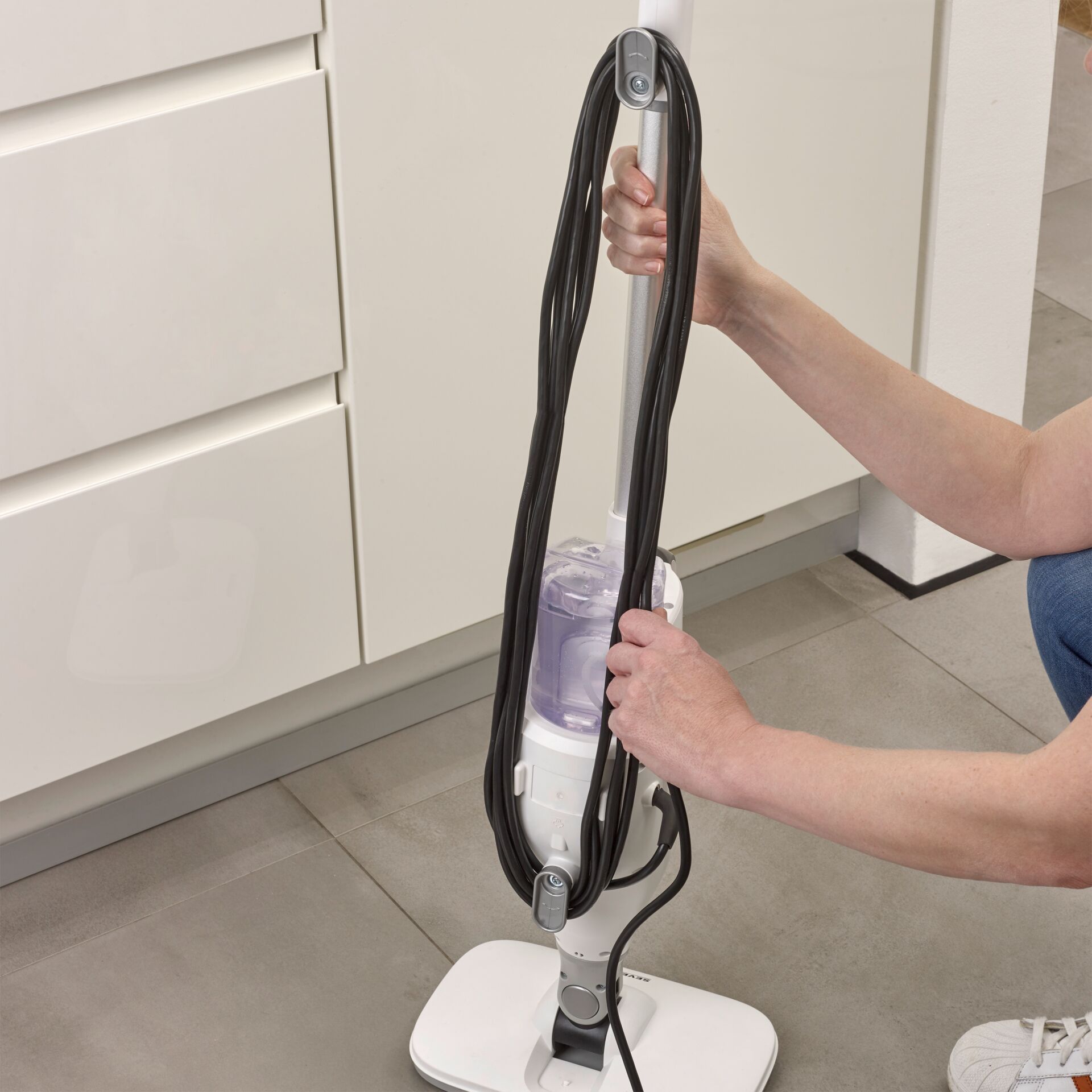 Person, Gerät, Elektrisches Gerät, Reinigen