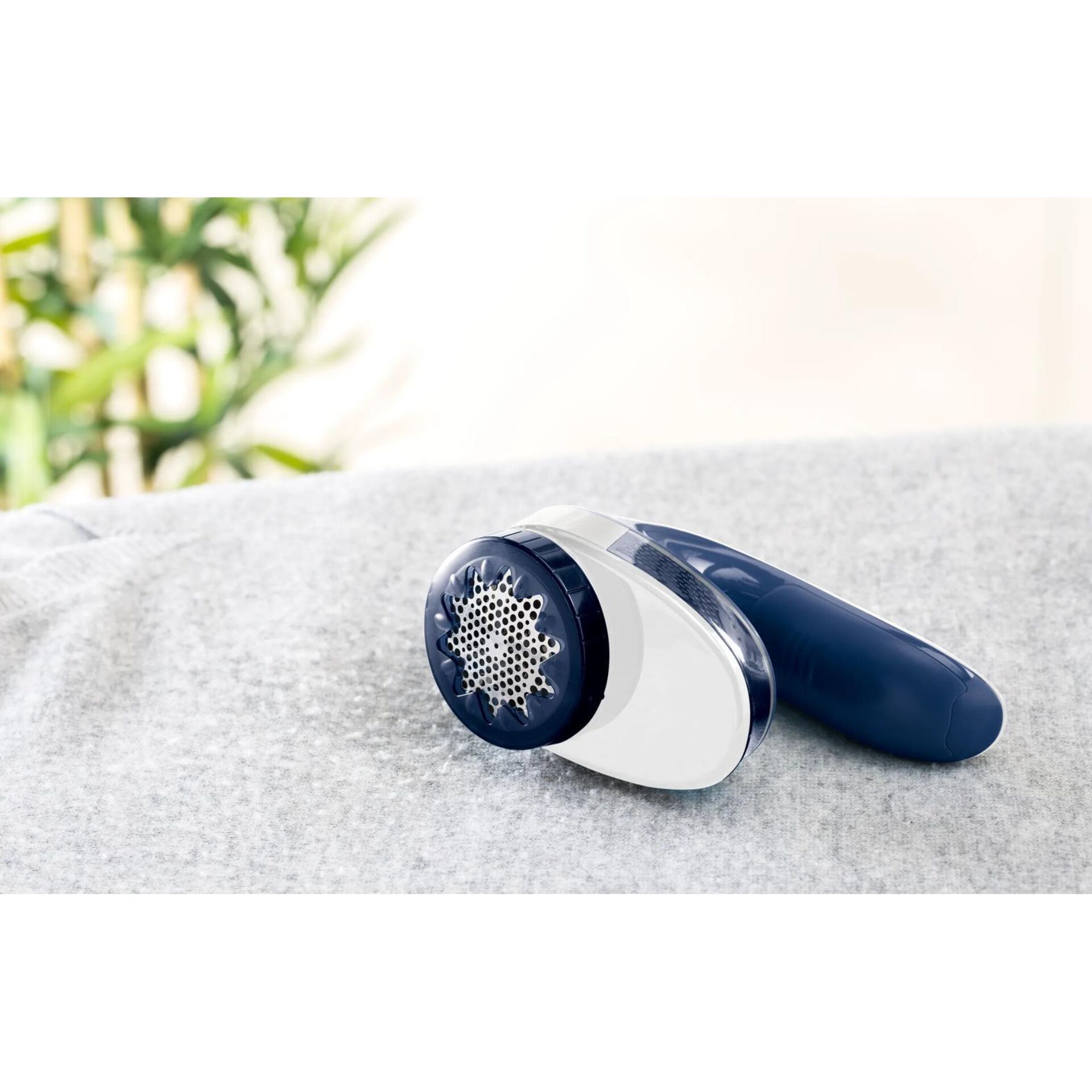 Durchsieb, Staubsaugeraufsatz, Bürstenkopf, Nadelstruktur?, Handheld-steamer?