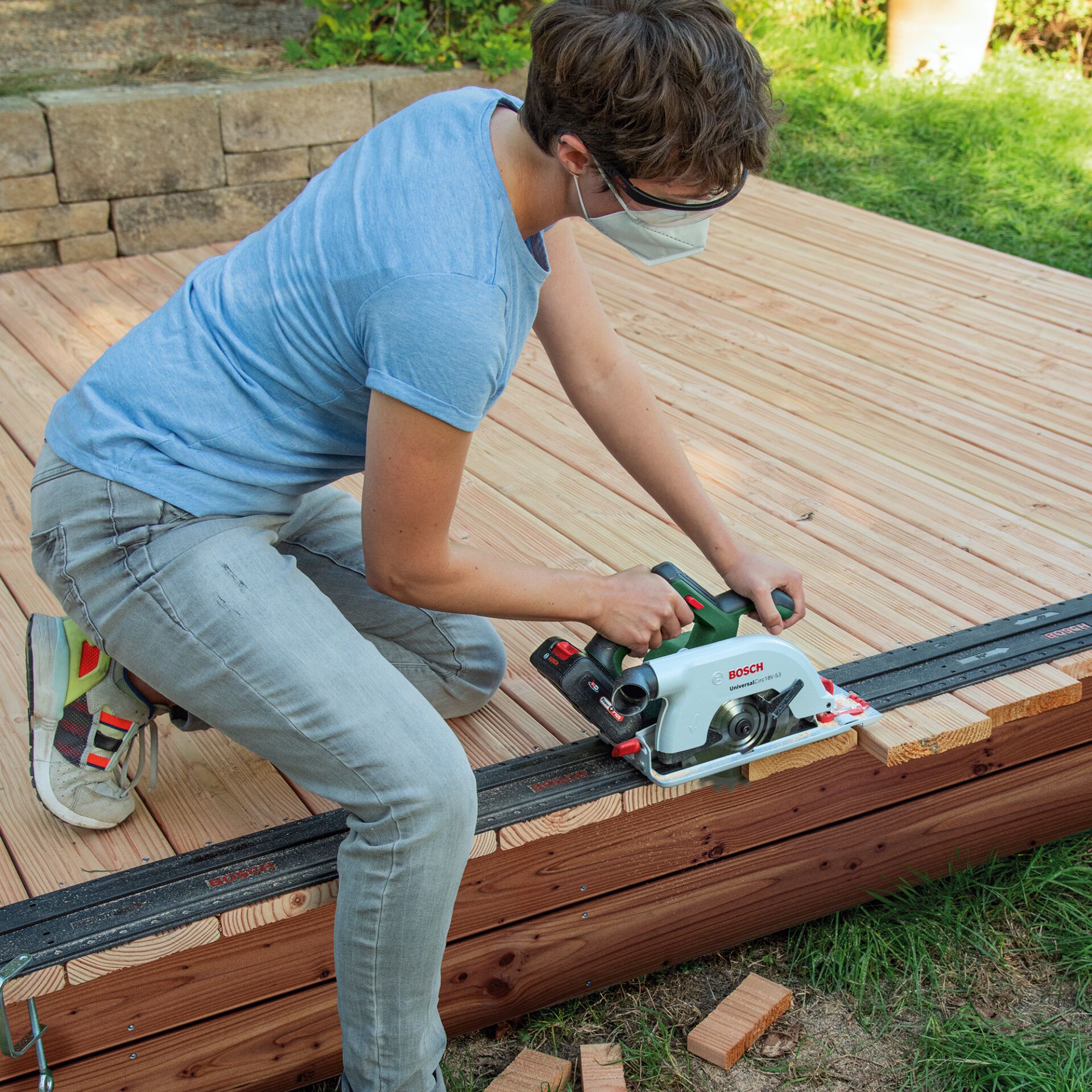 Person, Holzbearbeitung