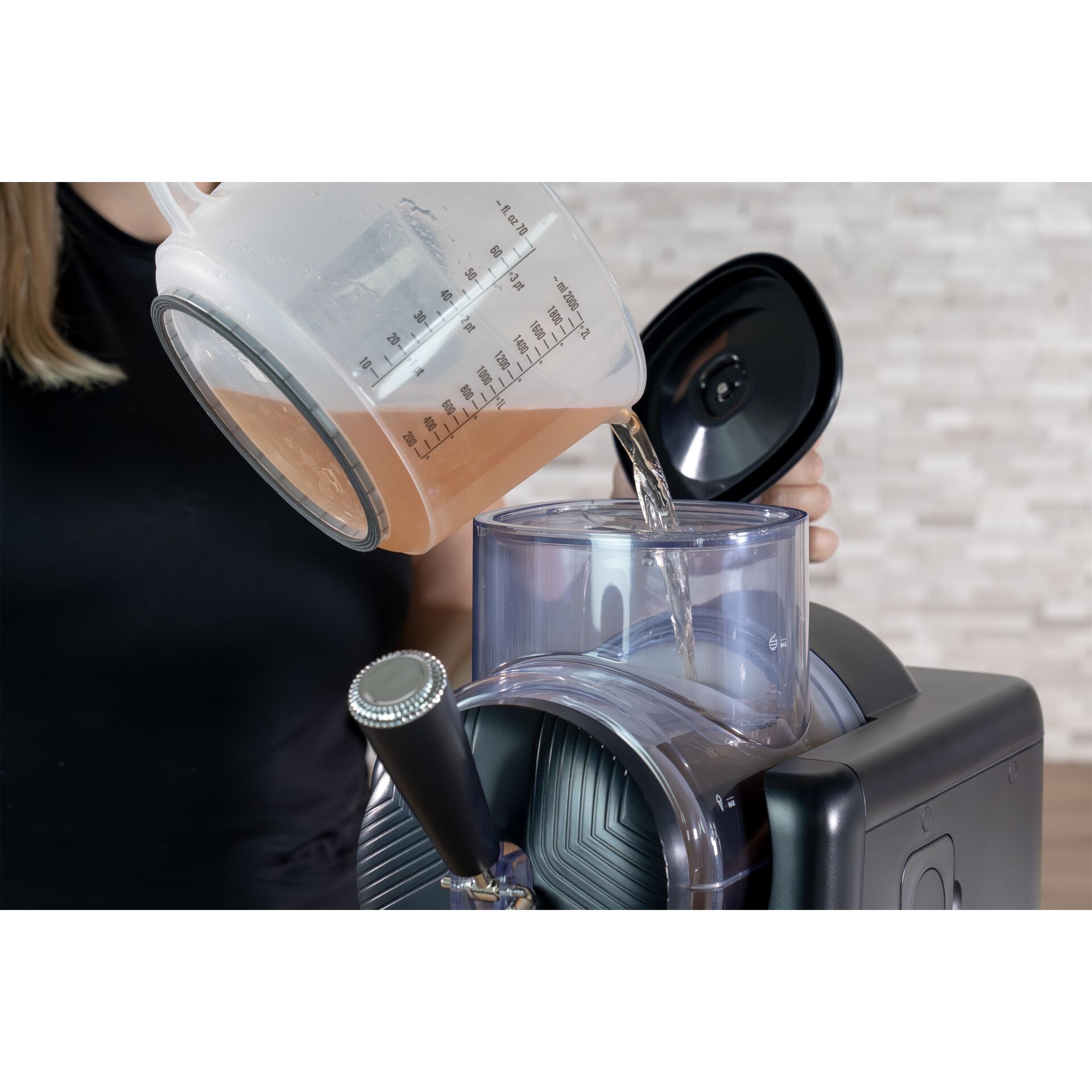 Wasseraufbereitung, Kaffeemaschine, Wasserbehälter, Filterkanne, Espresso-/Kaffeezubereitung