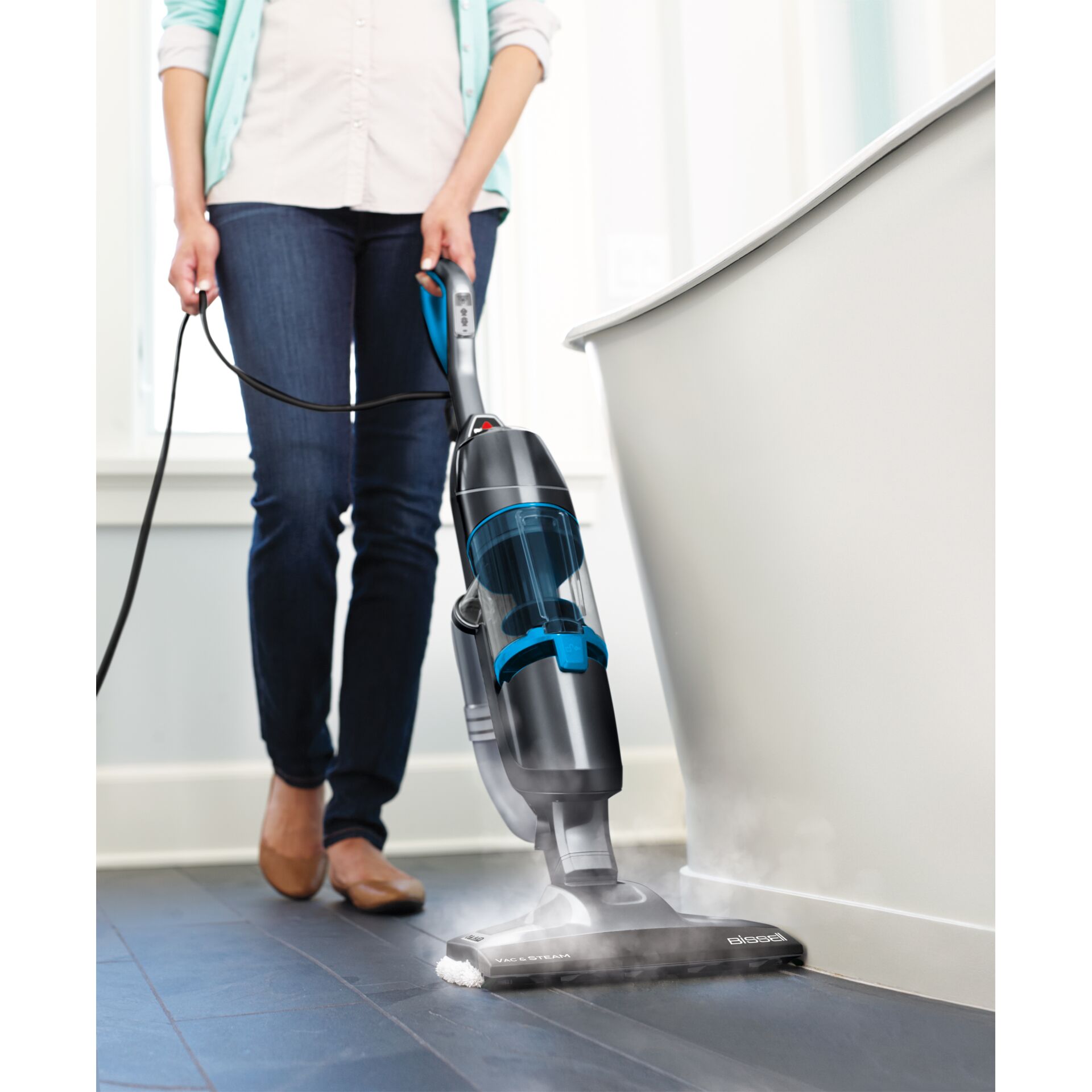 Gerät, Elektrisches Gerät, Person, Gerät, Elektrisches Gerät, Person, Gerät, Elektrisches Gerät, Person, Gerät, Elektrisches Gerät, Person, Gerät, Elektrisches Gerät, Person, Gerät, Elektrisches Gerät, Person