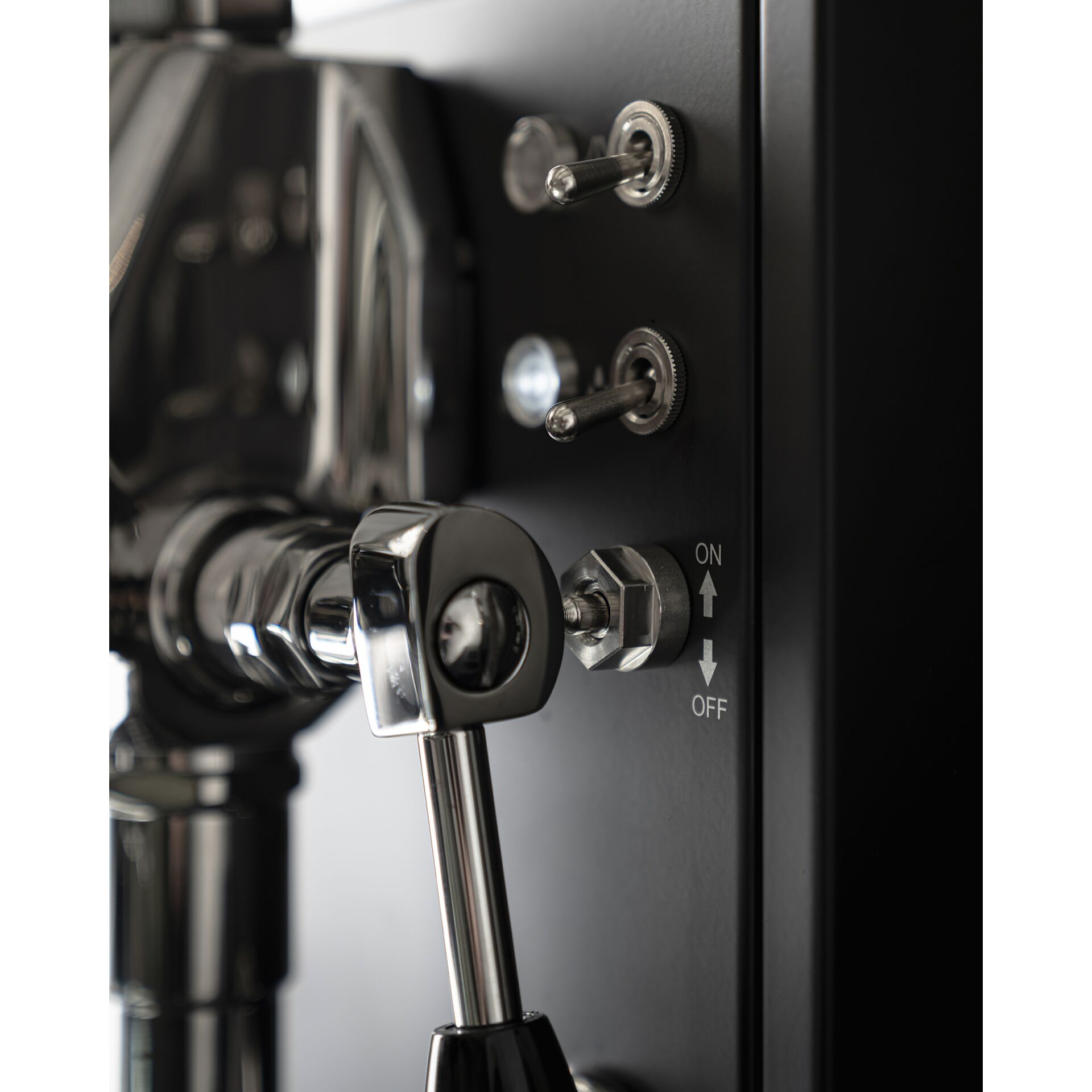 Elektrisches Gerät, Schalter