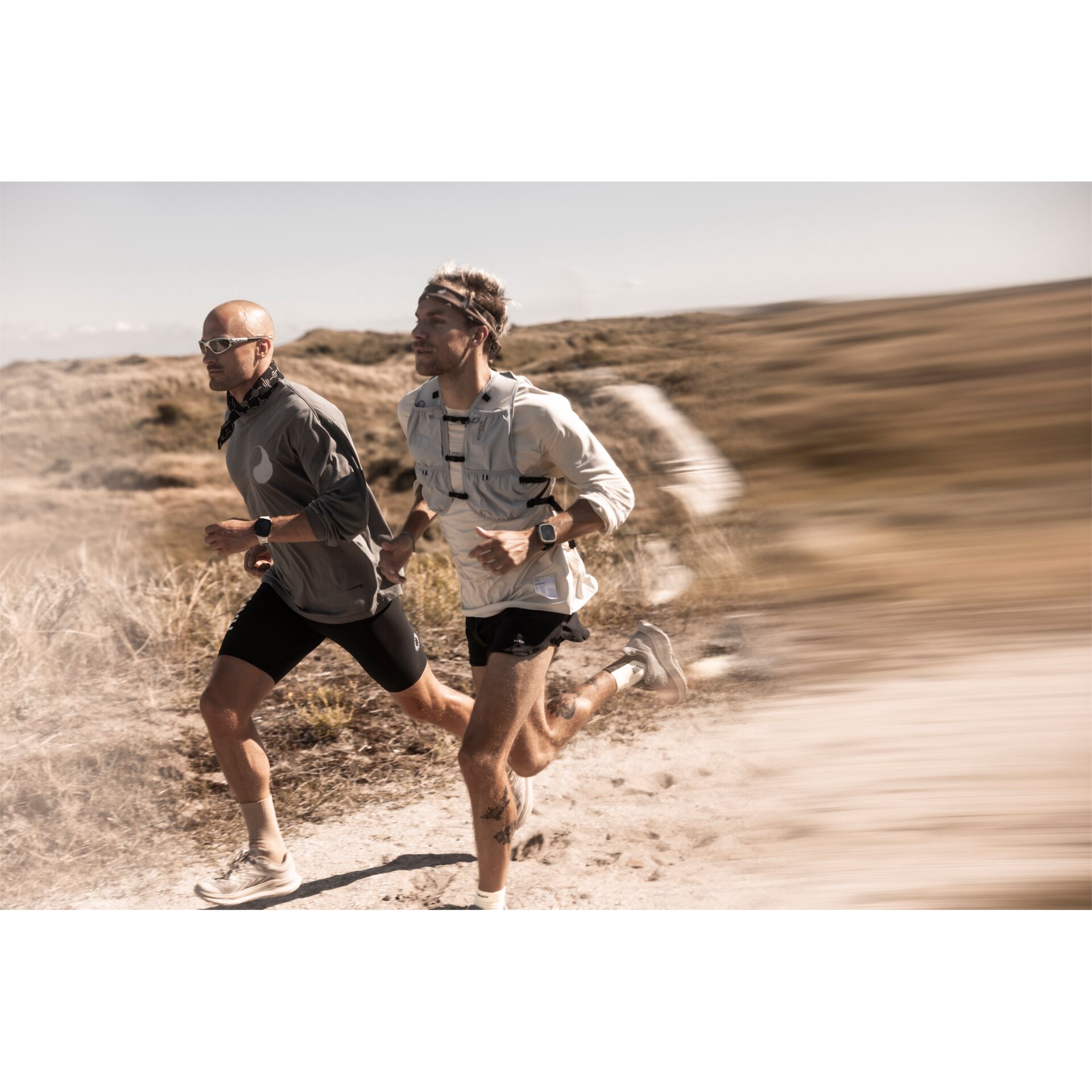 Person, Armbanduhr, Schuh, Erwachsener, Mann, Person, Armbanduhr, Schuh, Erwachsener, Mann, Person, Armbanduhr, Schuh, Erwachsener, Mann, Person, Armbanduhr, Schuh, Erwachsener, Mann, Person, Armbanduhr, Schuh, Erwachsener, Mann