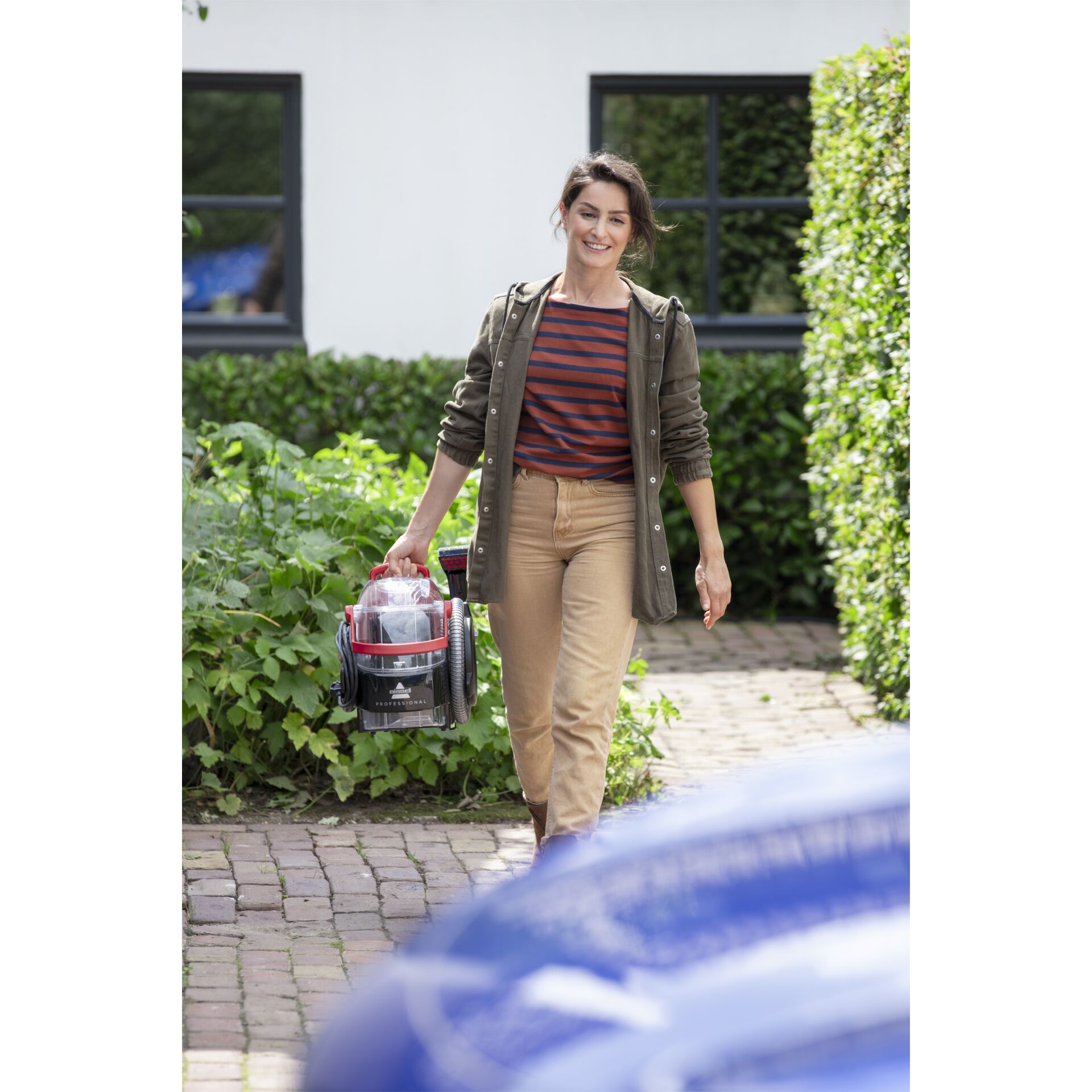 Hosen, Gras, Jacke, Person, Gehen