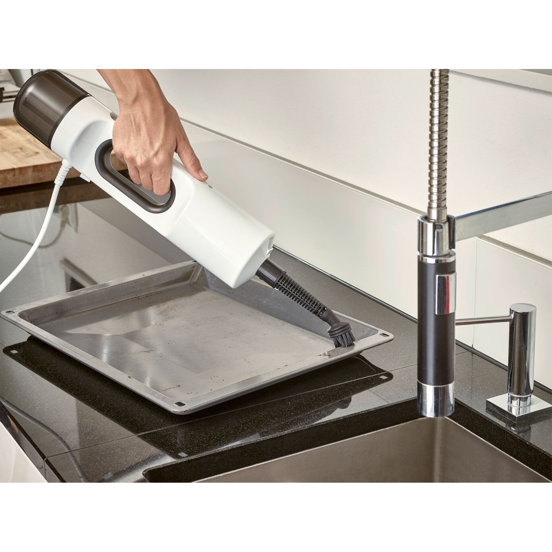 Sinken, Waschbeckenhahn