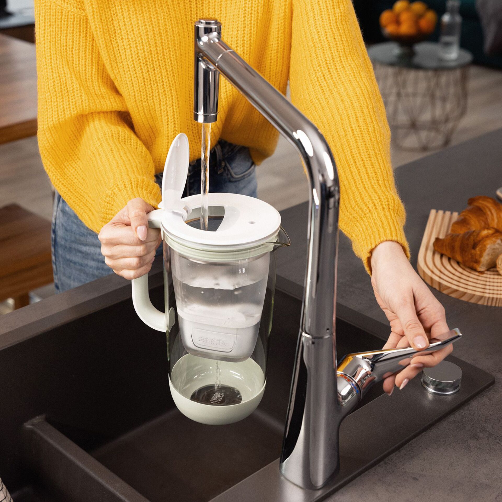 Wasserfilterkanne, Wasserfilter, Kunststoff, transparent, weißer Deckel