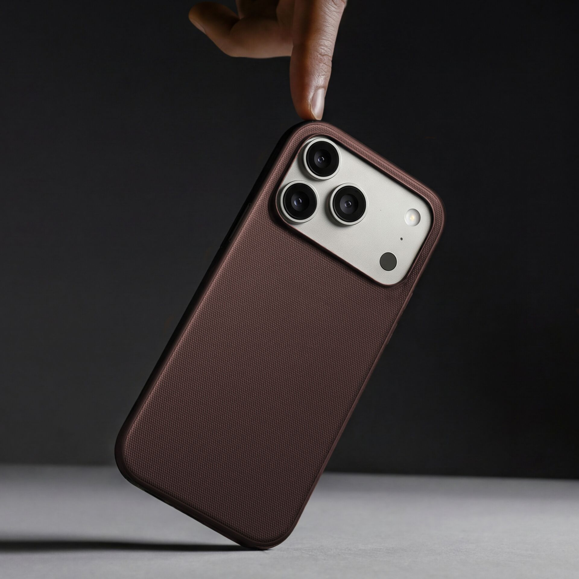 Smartphone, Hülle, braun, Dreifachkamera, Rückseite