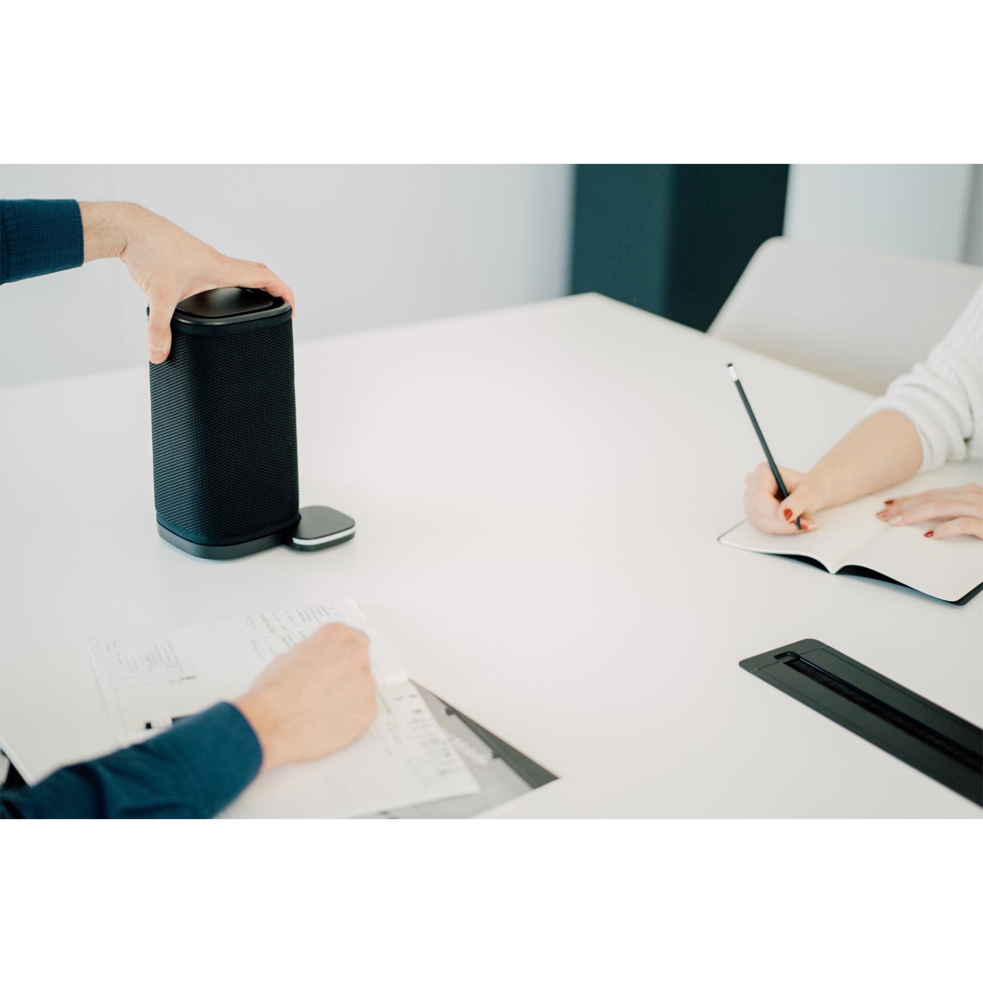 Stift, Mobiliar, Tabelle