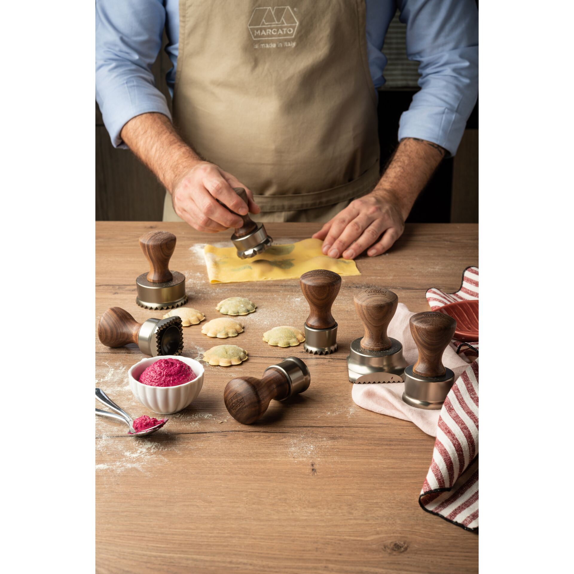 Backformen, Dessertringe, Holzgriff, Teigrolle, Ausstechformen