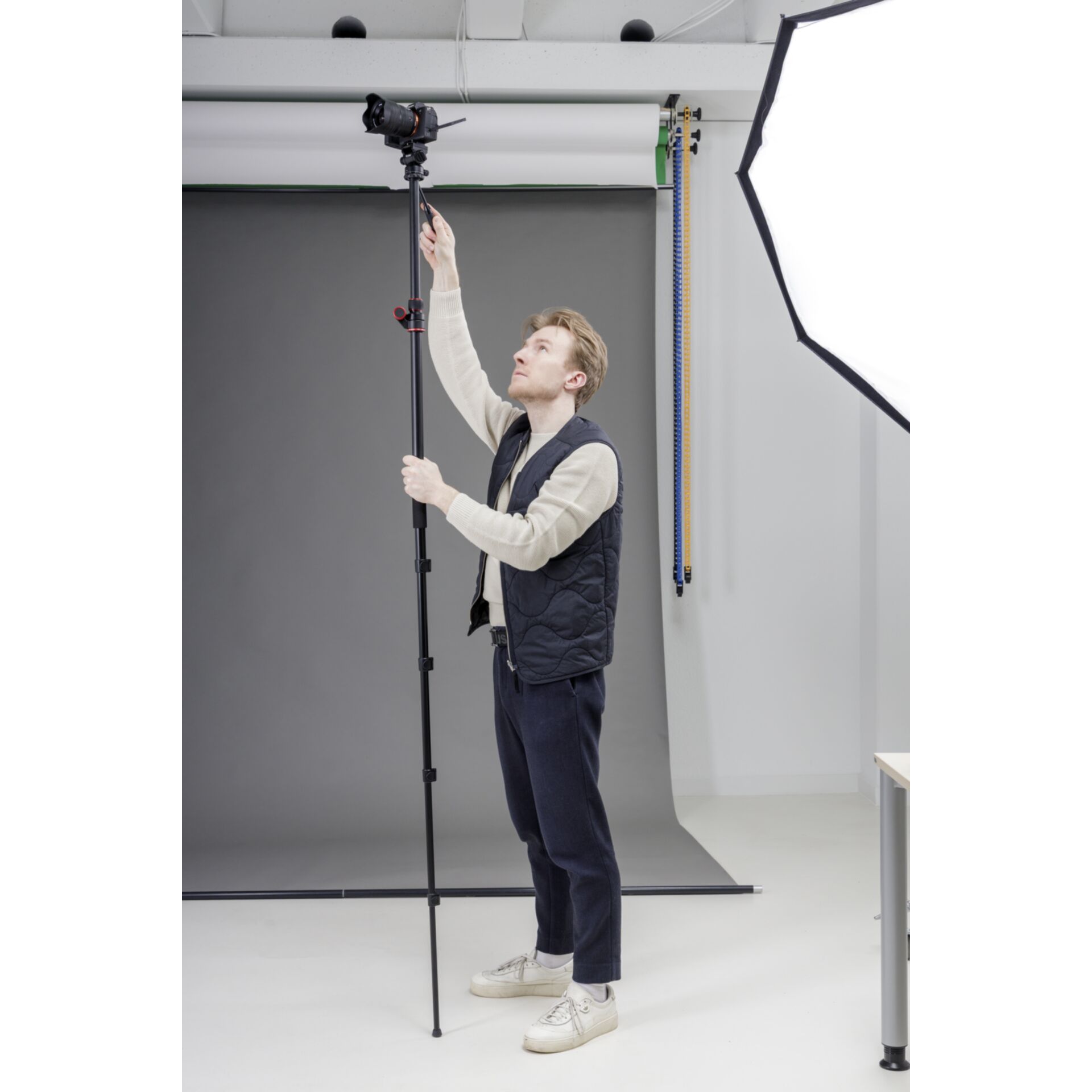 Moebel, Tabelle, Schreibtisch, Person, Kamera