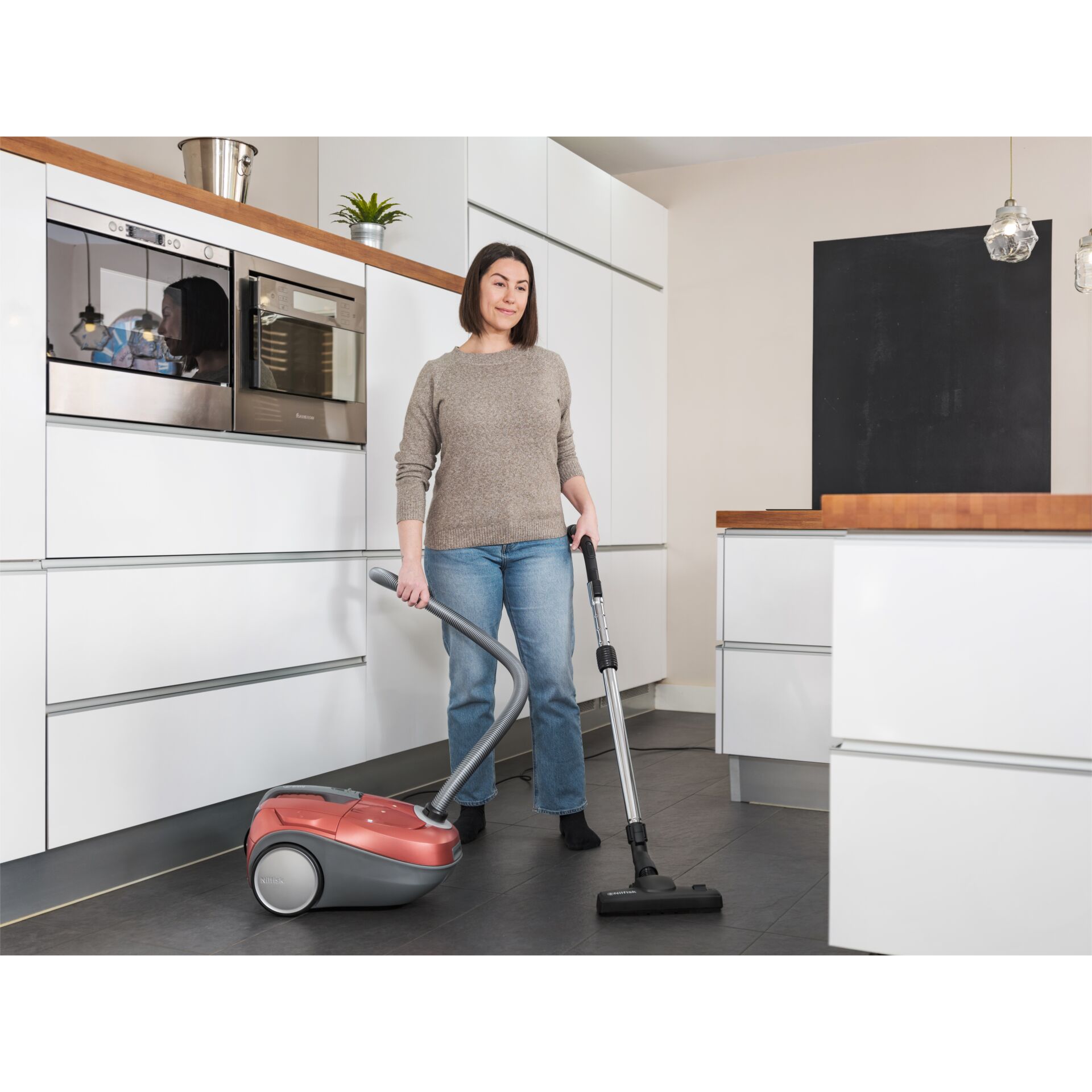 Drinnen, Innenarchitektur, E-Scooter, Fahrzeug, Gerät