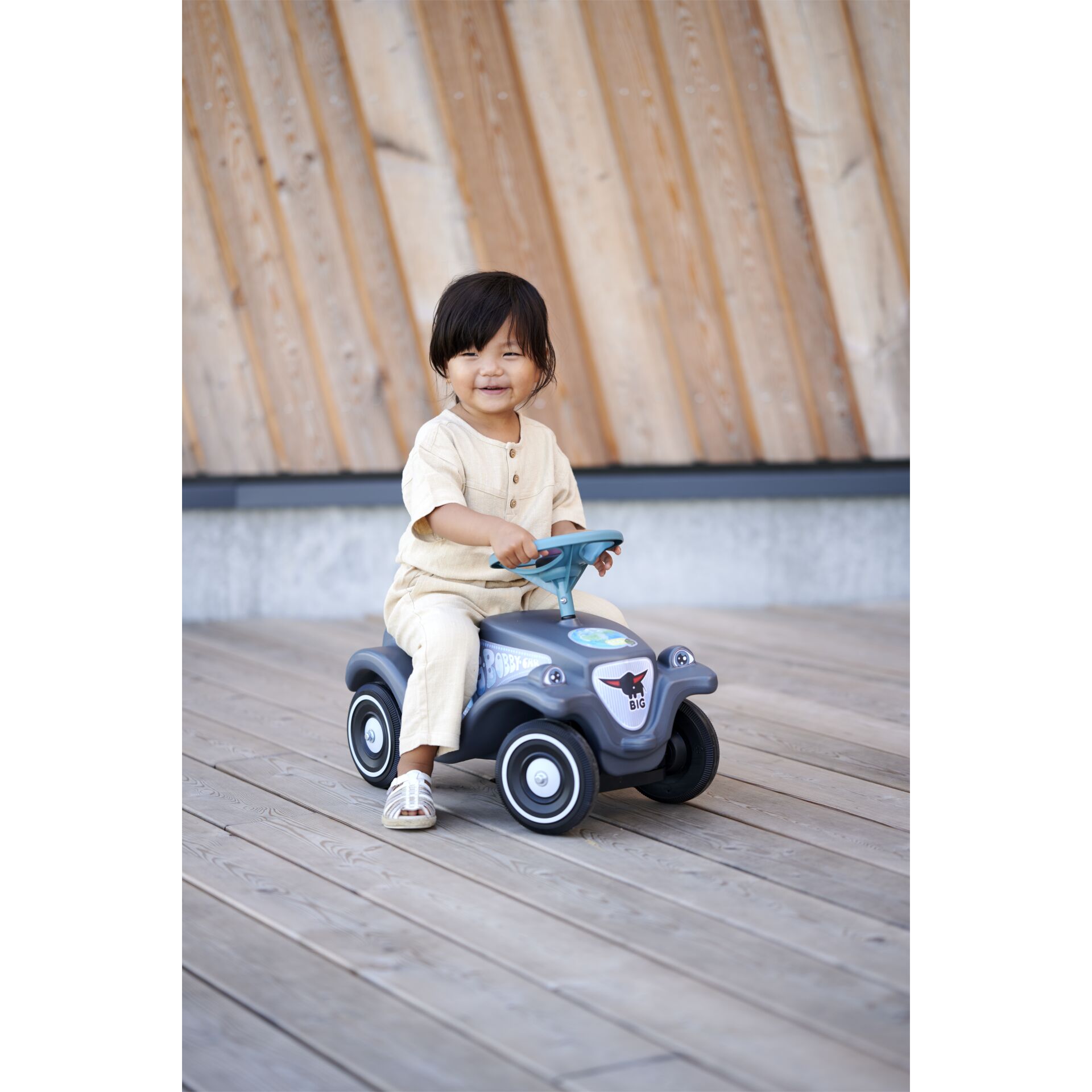 Person, Sitzen, E-Scooter, Transport, Fahrzeug