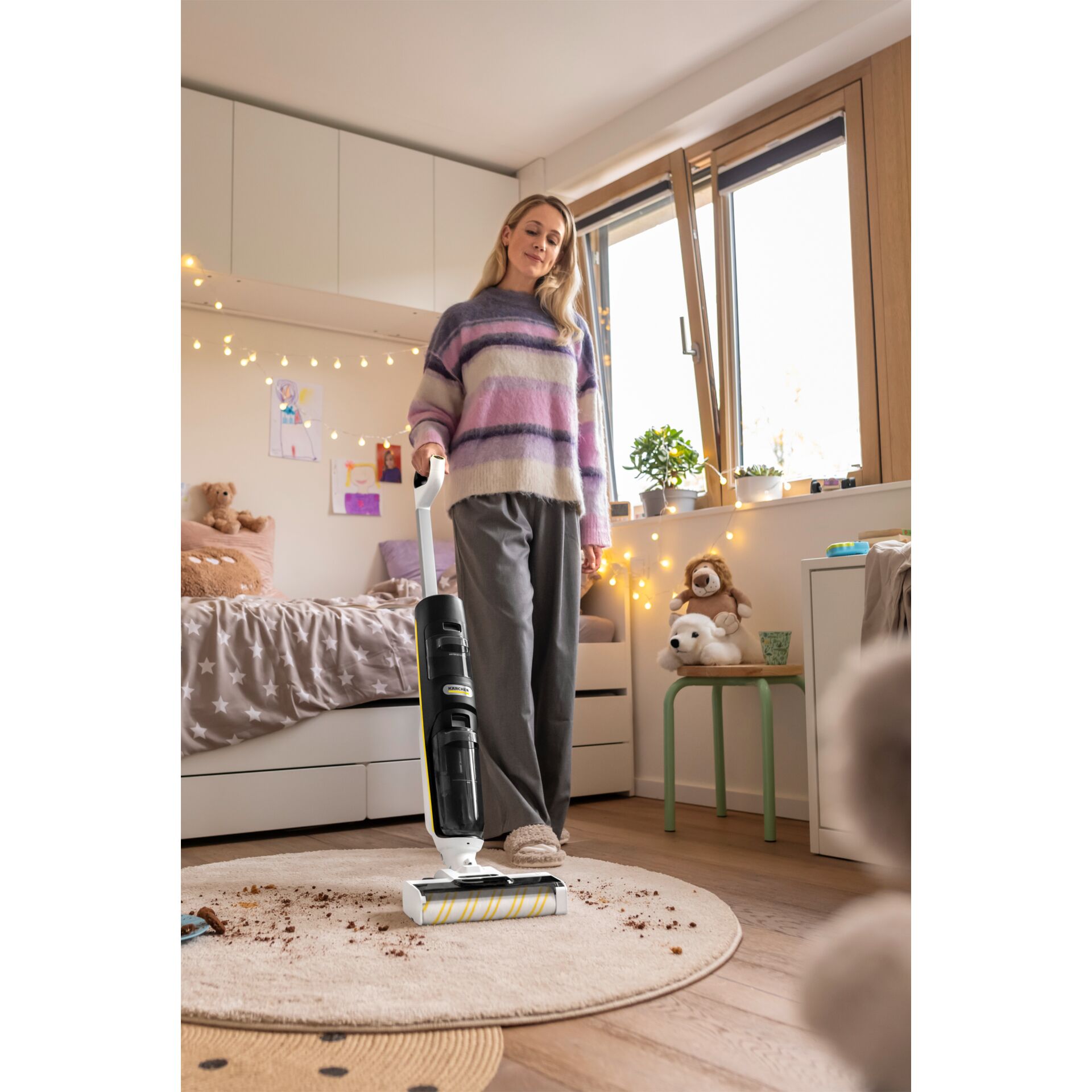 Staubsauger, Akku-Staubsauger, Handstaubsauger, Teppichreinigung, Wohnzimmer