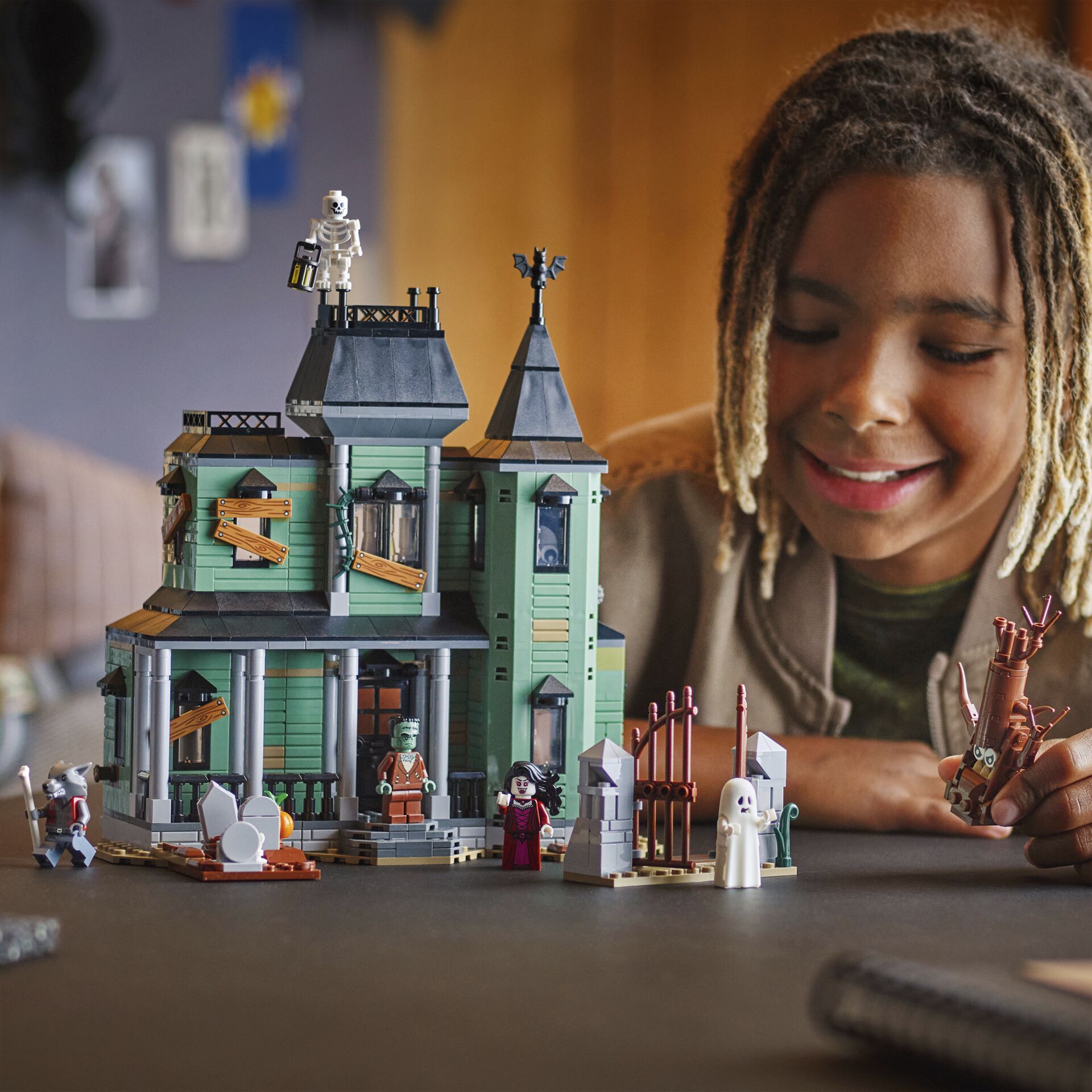 Spielzeug, Person, Maschine, Schraube