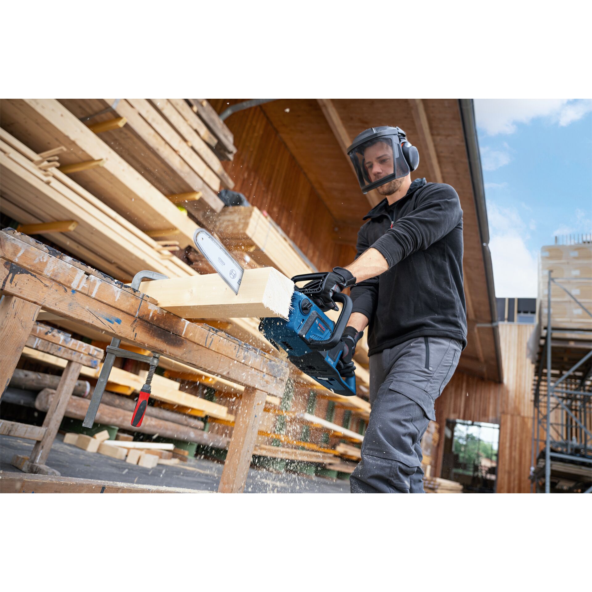 Kettensäge, Holzwerkzeug, Sägeblatt, Baustelle, Schutzausrüstung