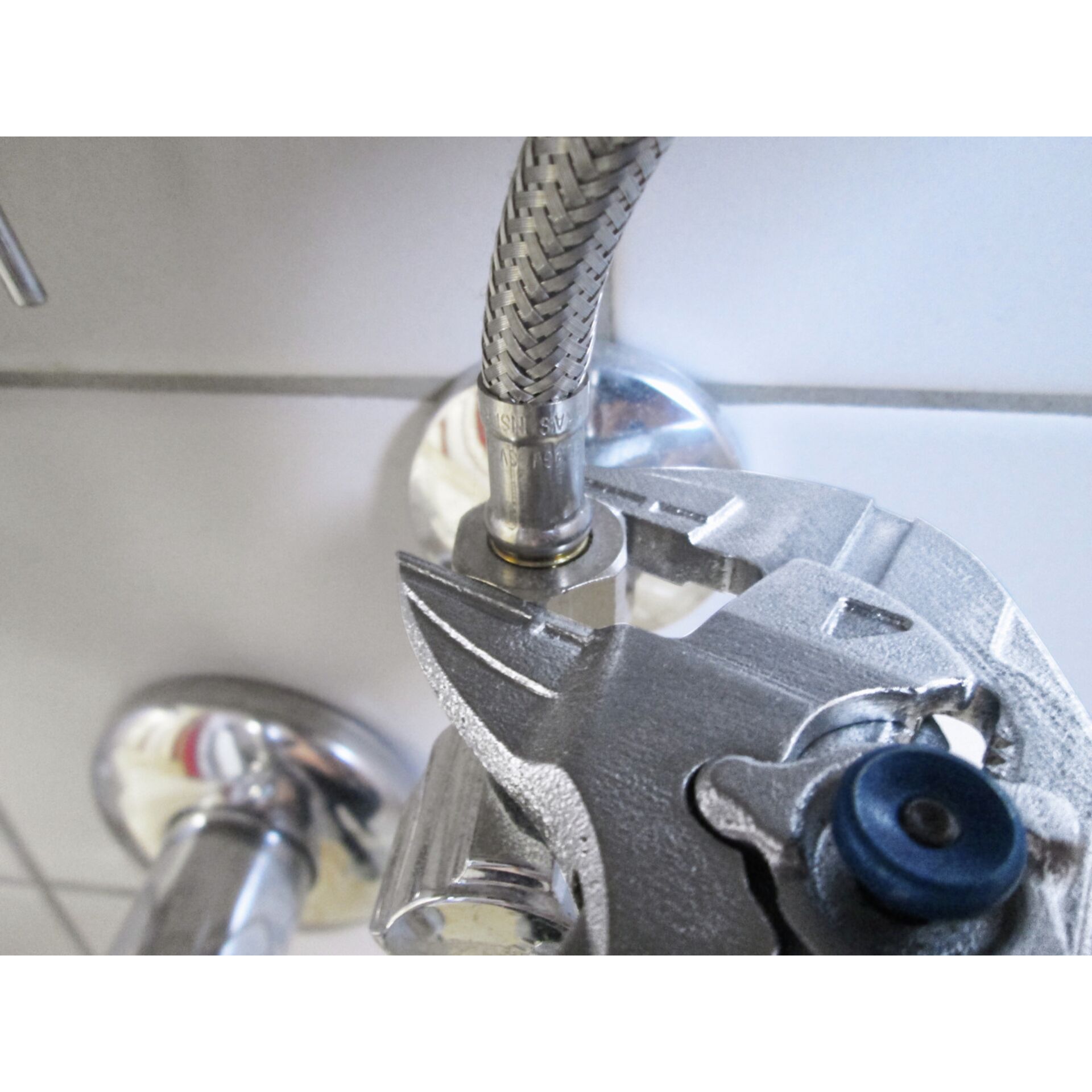 Sinken, Waschbeckenhahn