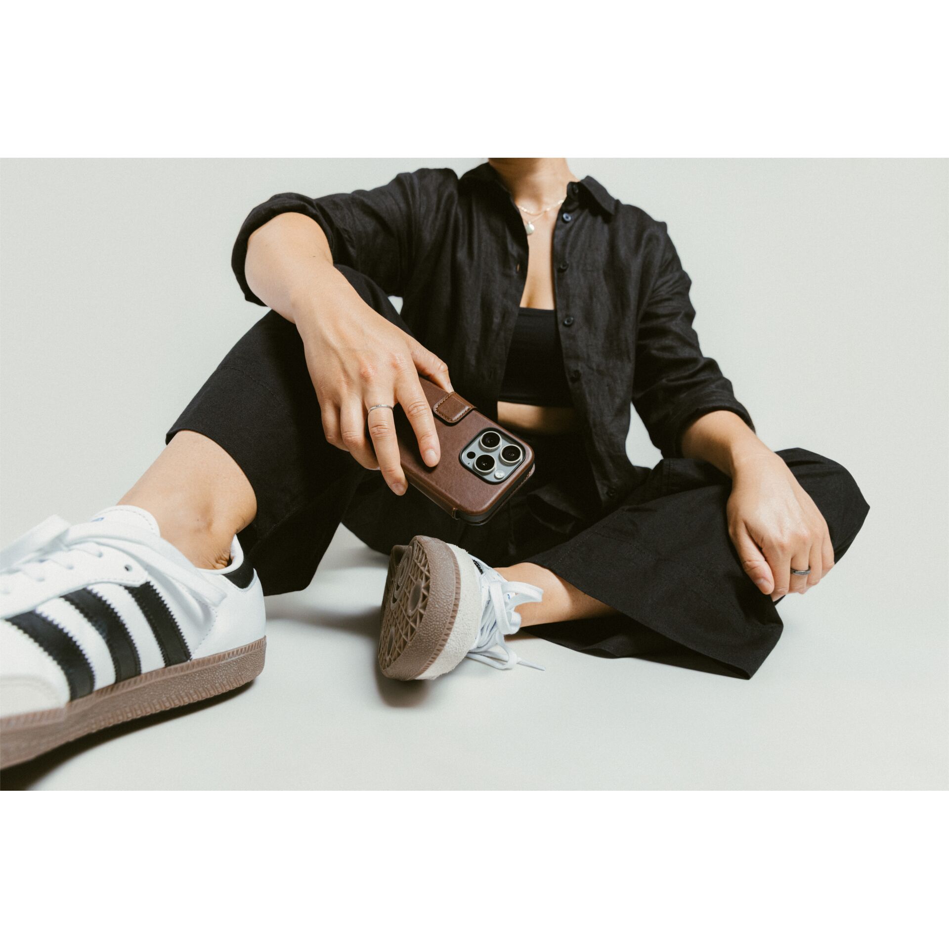 Schuh, Sneaker, Junge, Person, Jugendlich