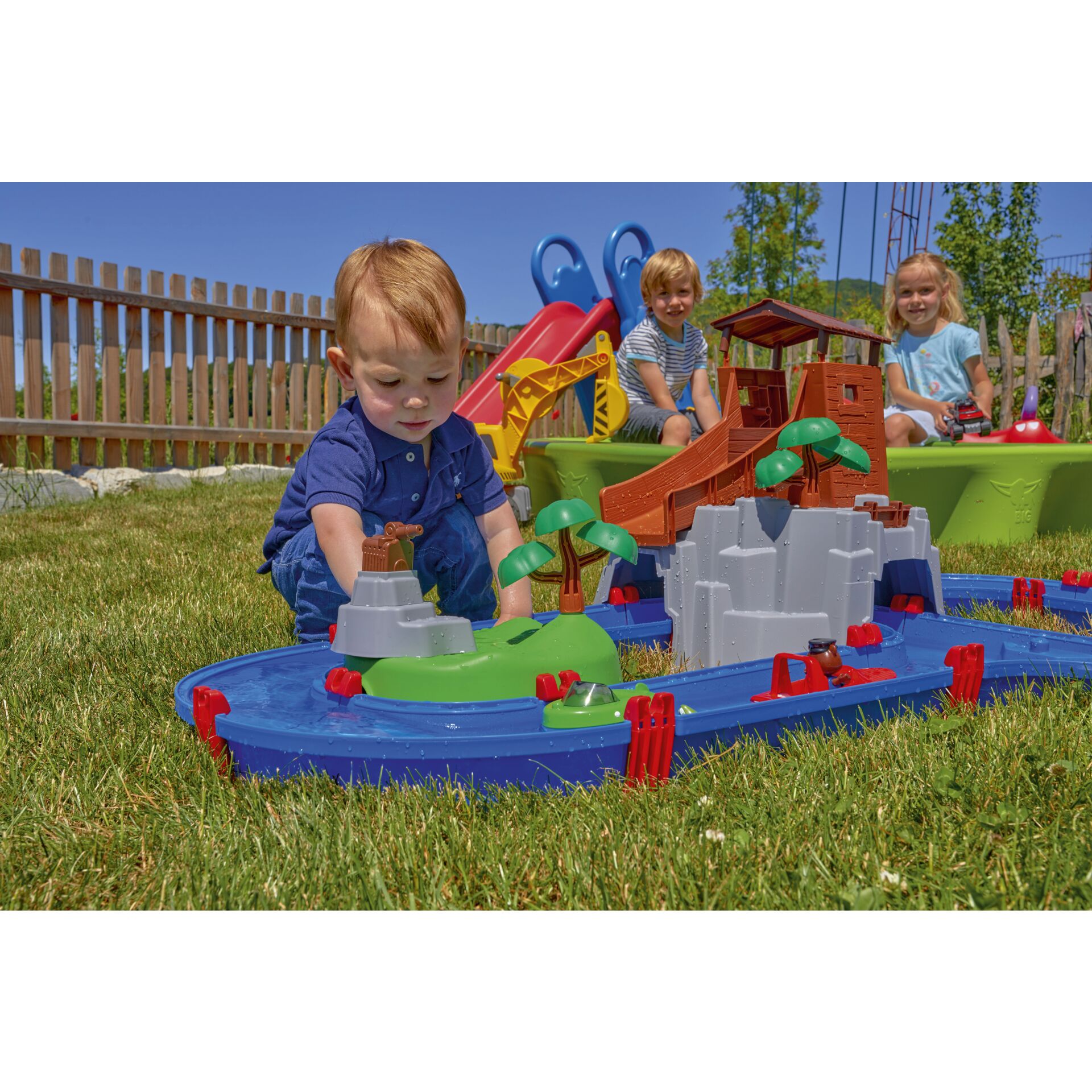 Gras, Spielbereich, Spielbereich im Freien, Im Freien, Person