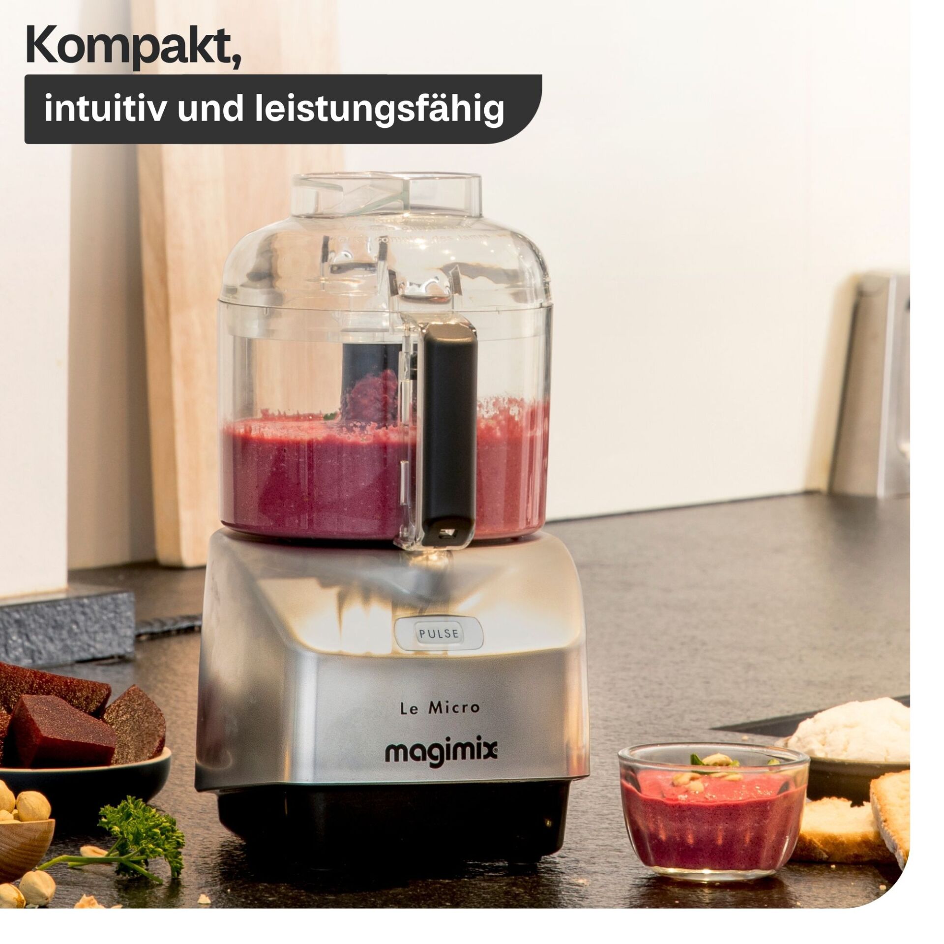  smoothie,  blender,  garnet juice,  plastic container,  stainless steel base