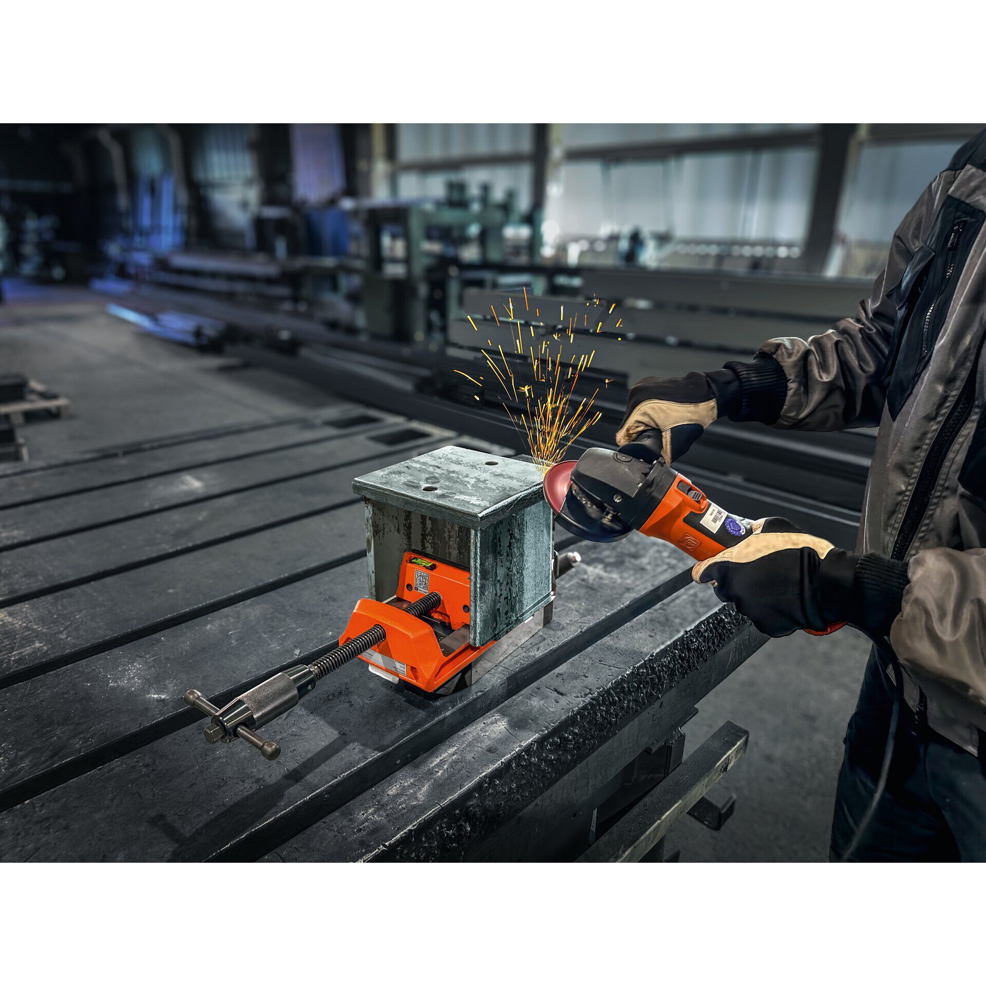 Schweißgerät, Schleifer, Metallbearbeitung, Funken, Arbeitsplatz