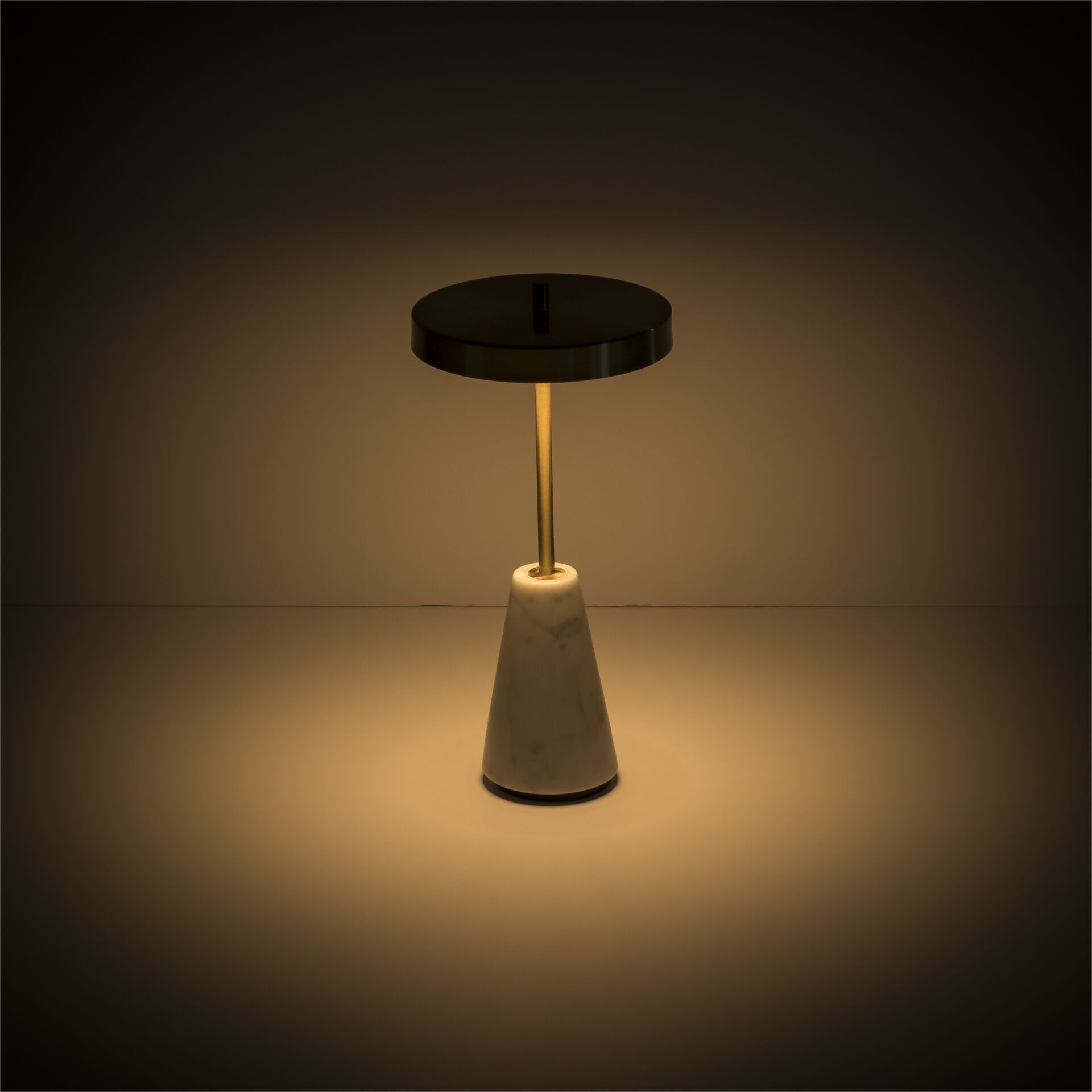 Lampe, Lampenschirm, Beleuchtung