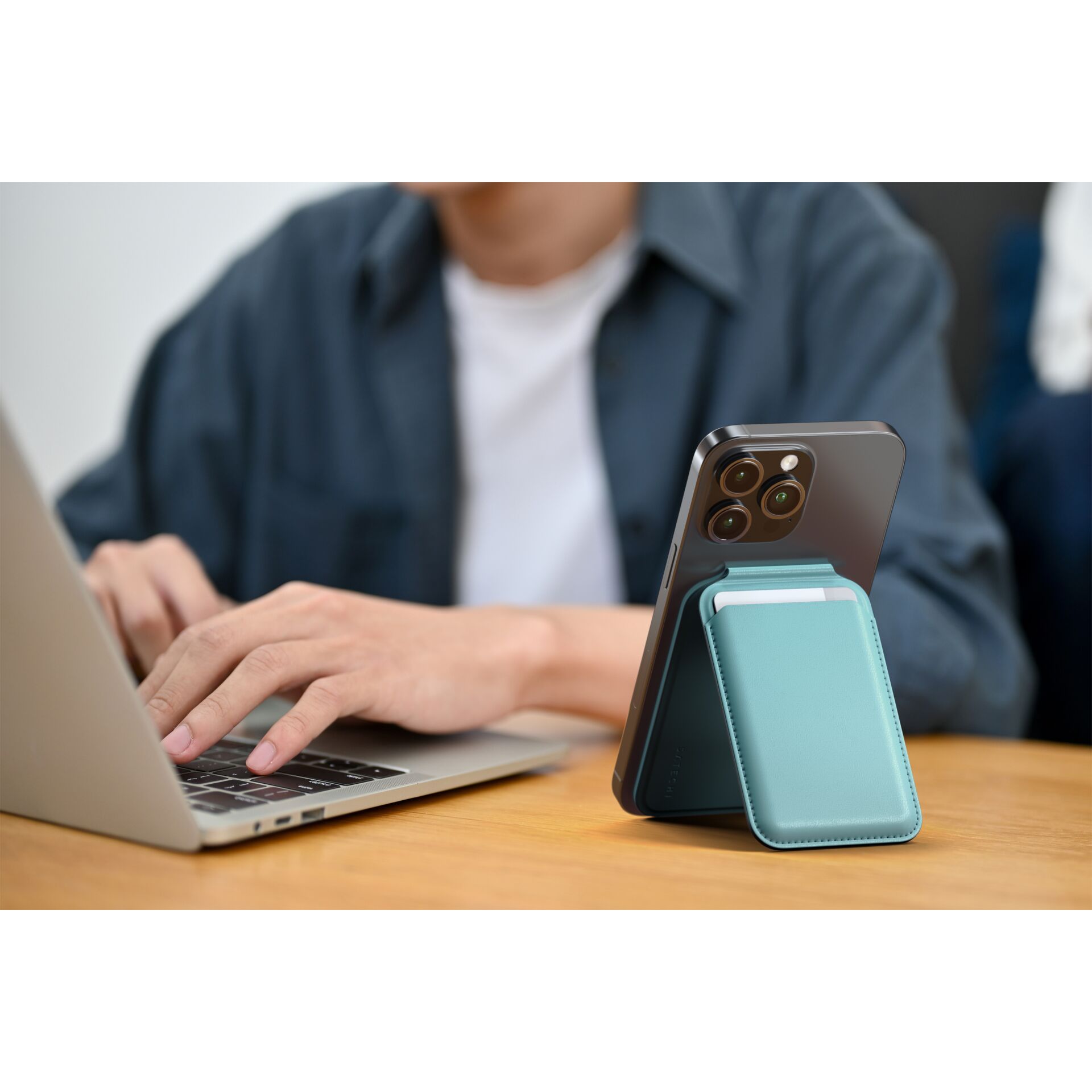 Phone case, Wallet stand, Magnetic case, iPhone accessory, Blaugrüne Farbe