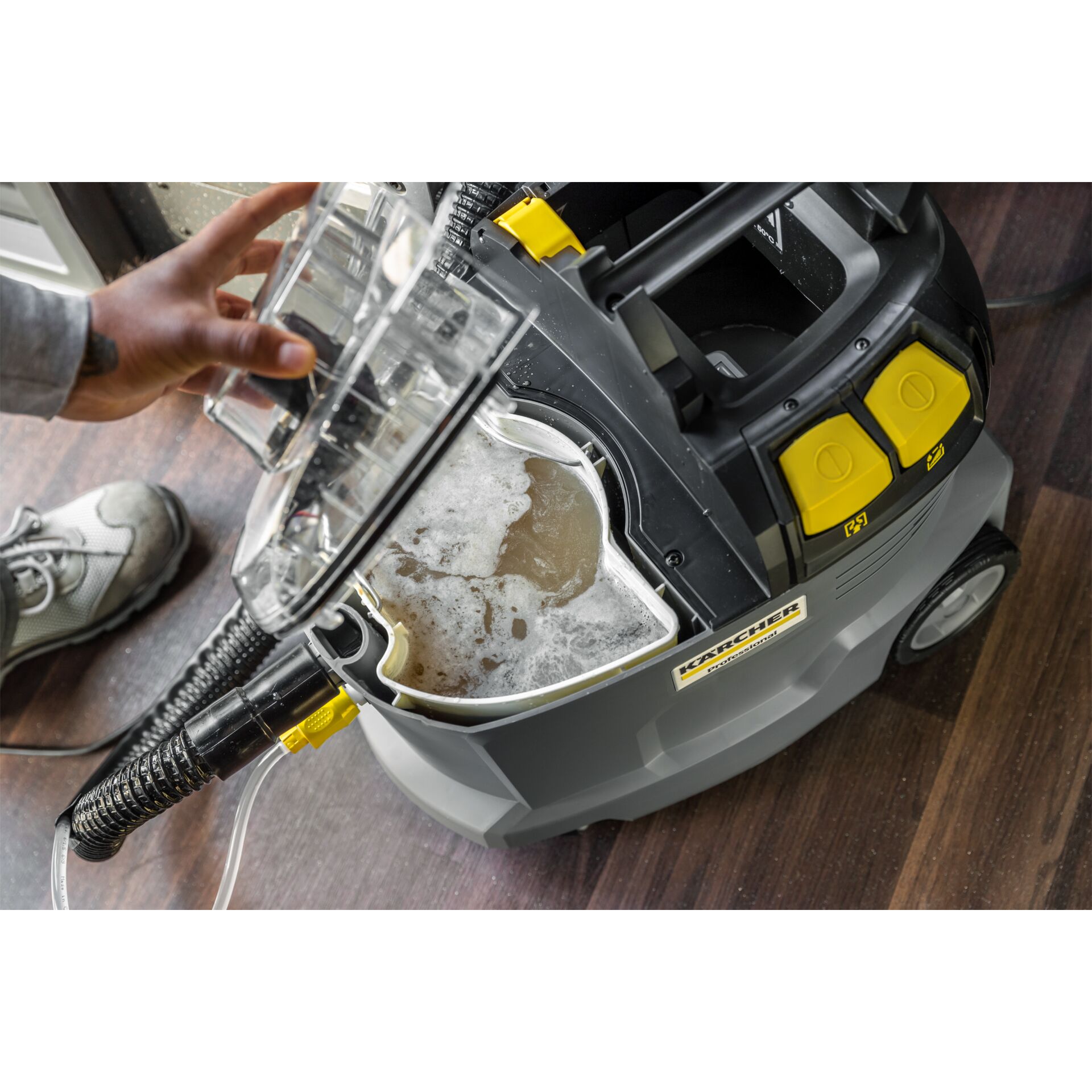 Person, Gerät, Elektrisches Gerät