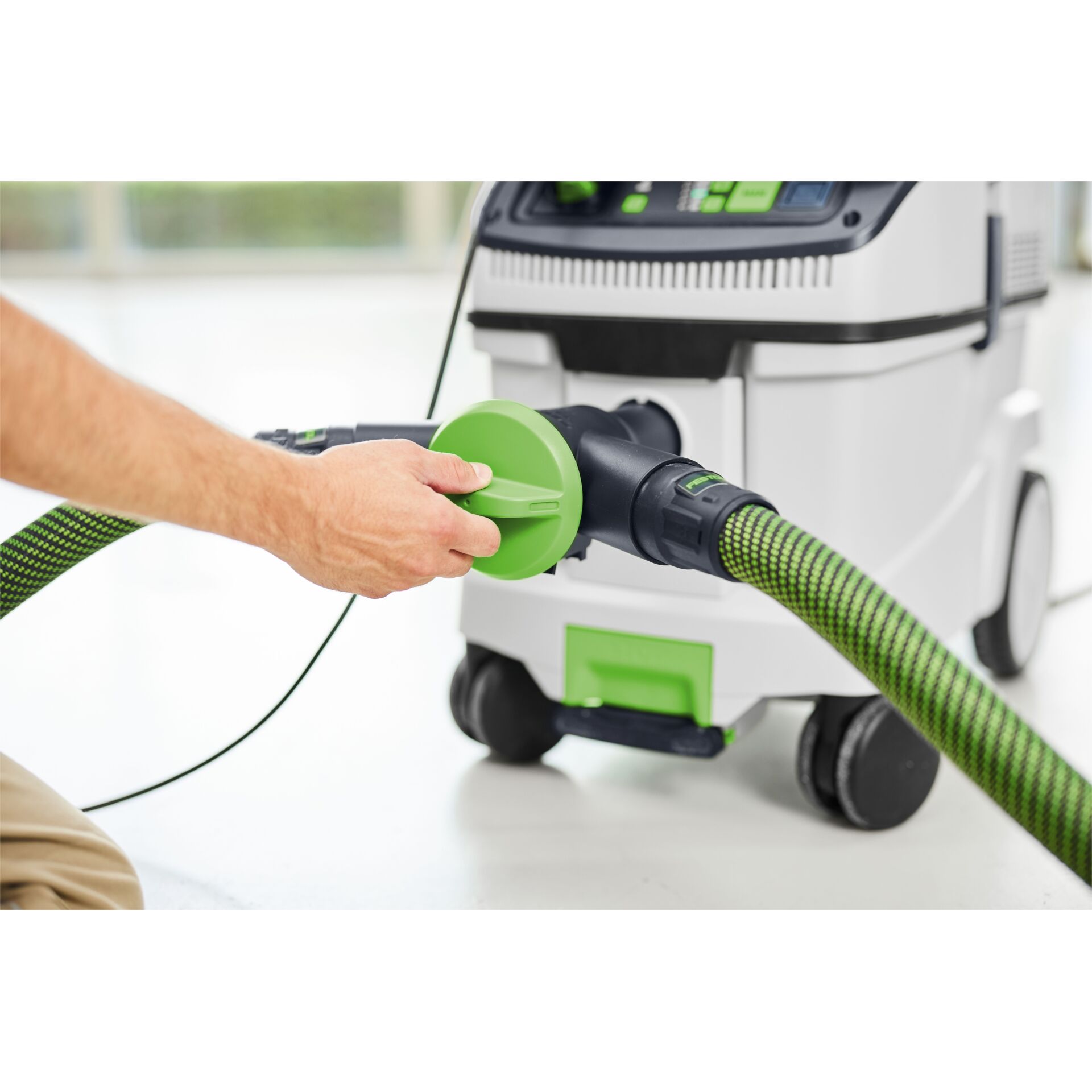 Staubsauger, Saugschlauch, Griff, Grün, Kabel