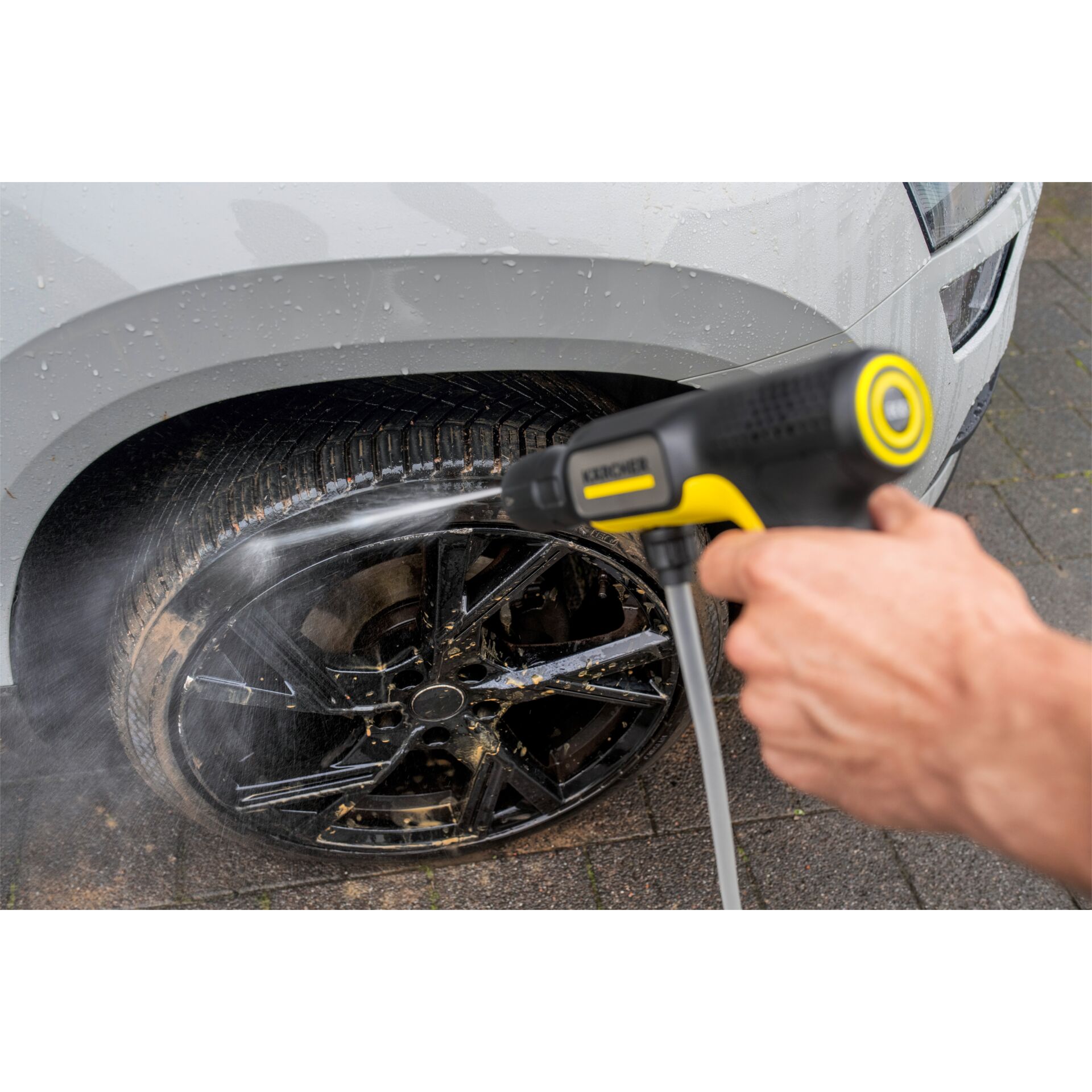 Autowäsche, Druckreiniger, Radreinigung, Reifen, Spritzwasser