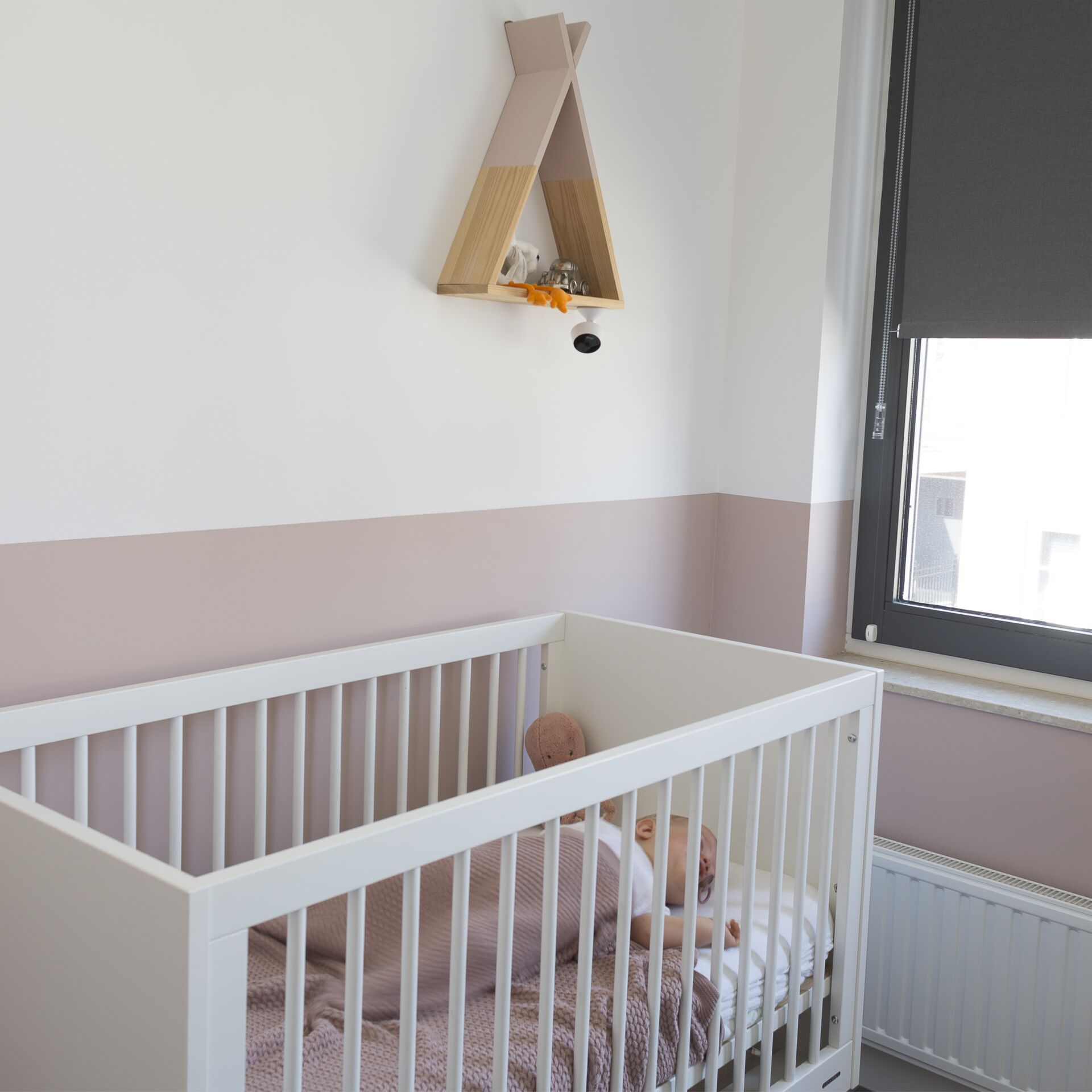 Krippe, Mobiliar, Bett für Säuglinge