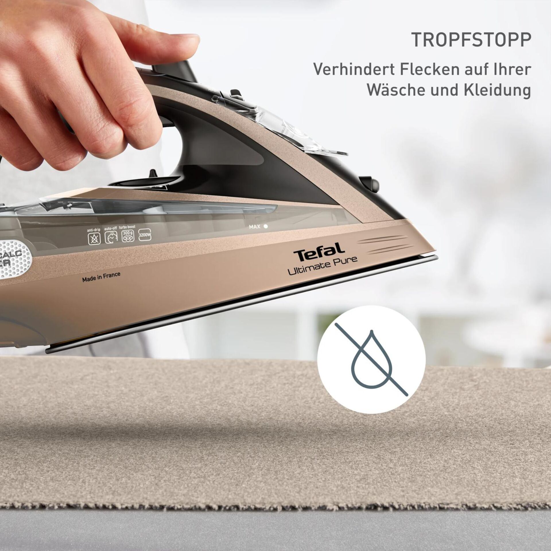 Dampfbügeleisen, Glättend, Korpus goldfarben, Dampf-Taste, Made in France
