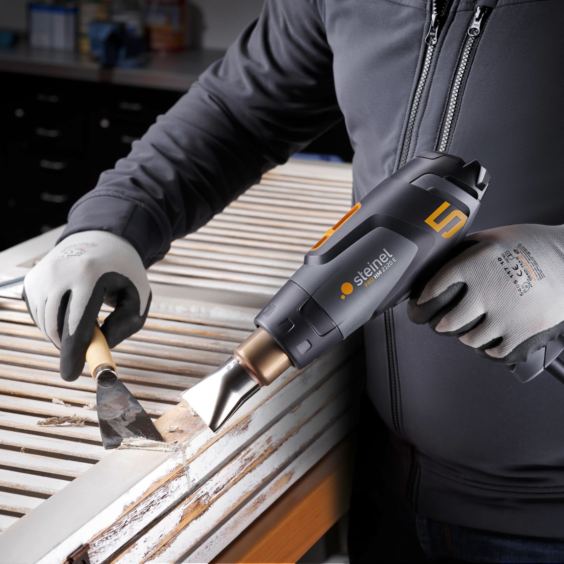 Bekleidung, Handschuh, Axt, Werkzeug, Waffe