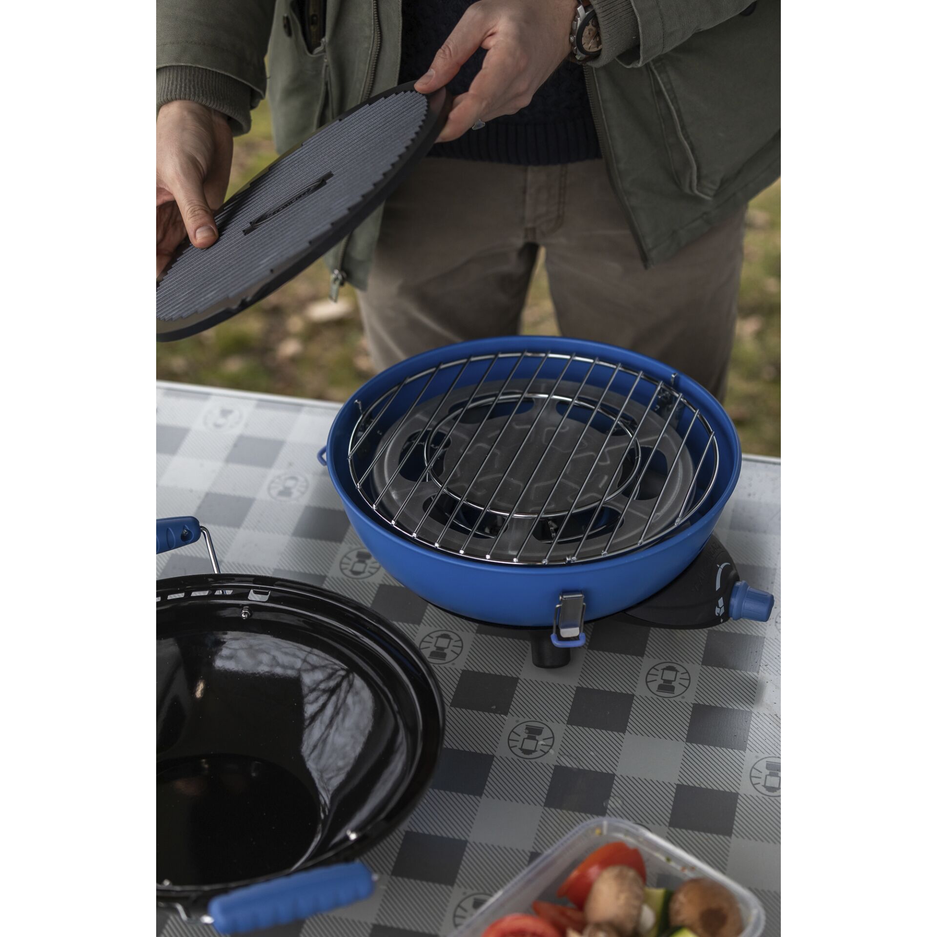 Person, Grillen, Armbanduhr, Kochpfanne