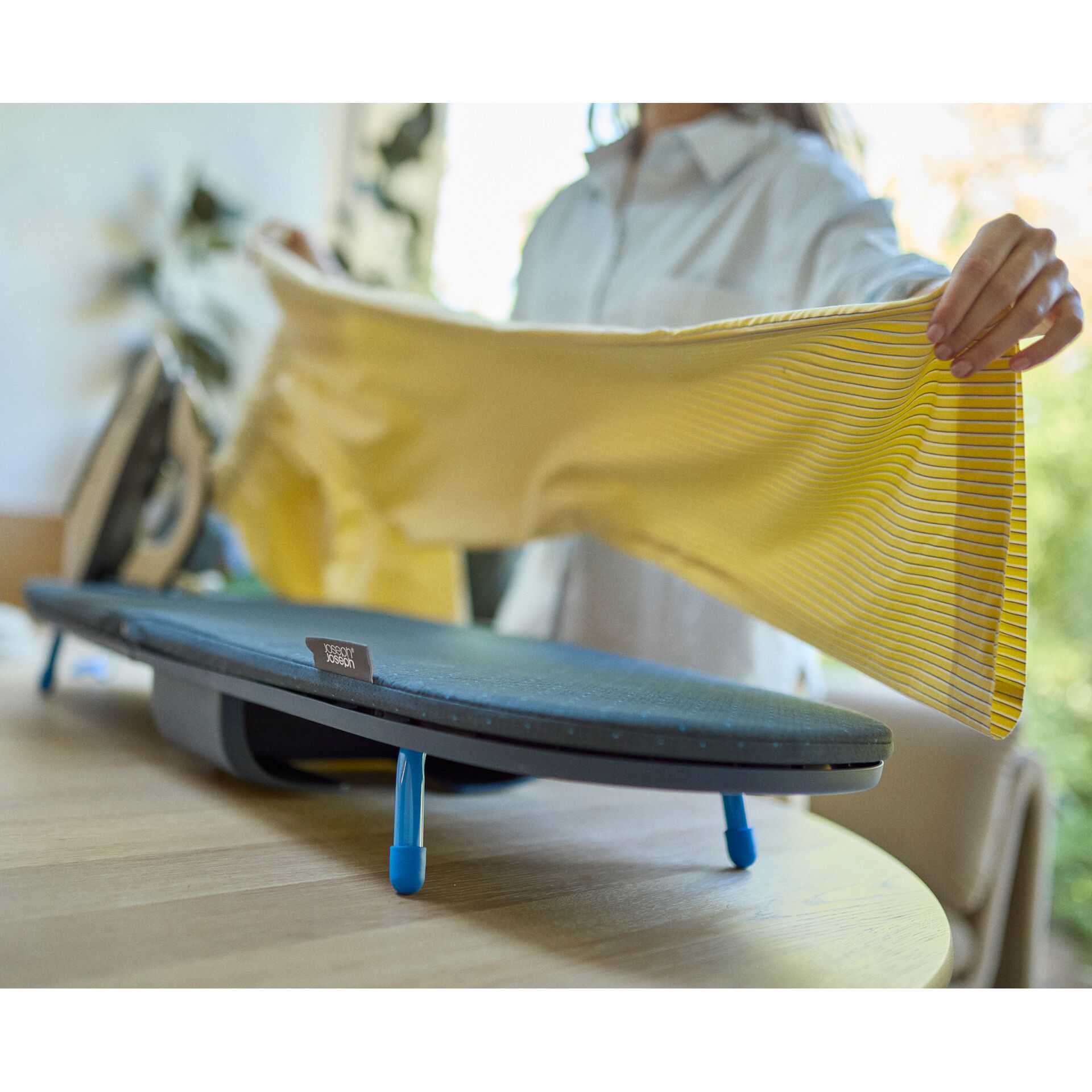 glideboard, iron, ironing board, folding board, gelbes/gelees