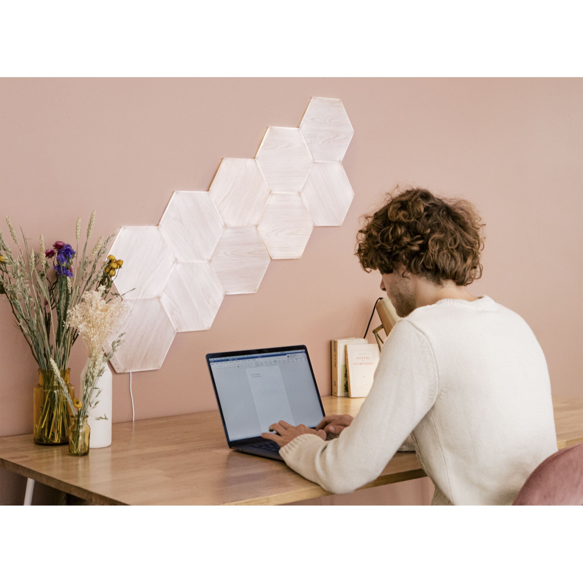Innenarchitektur, Laptop, Tabelle, Lampe, Person