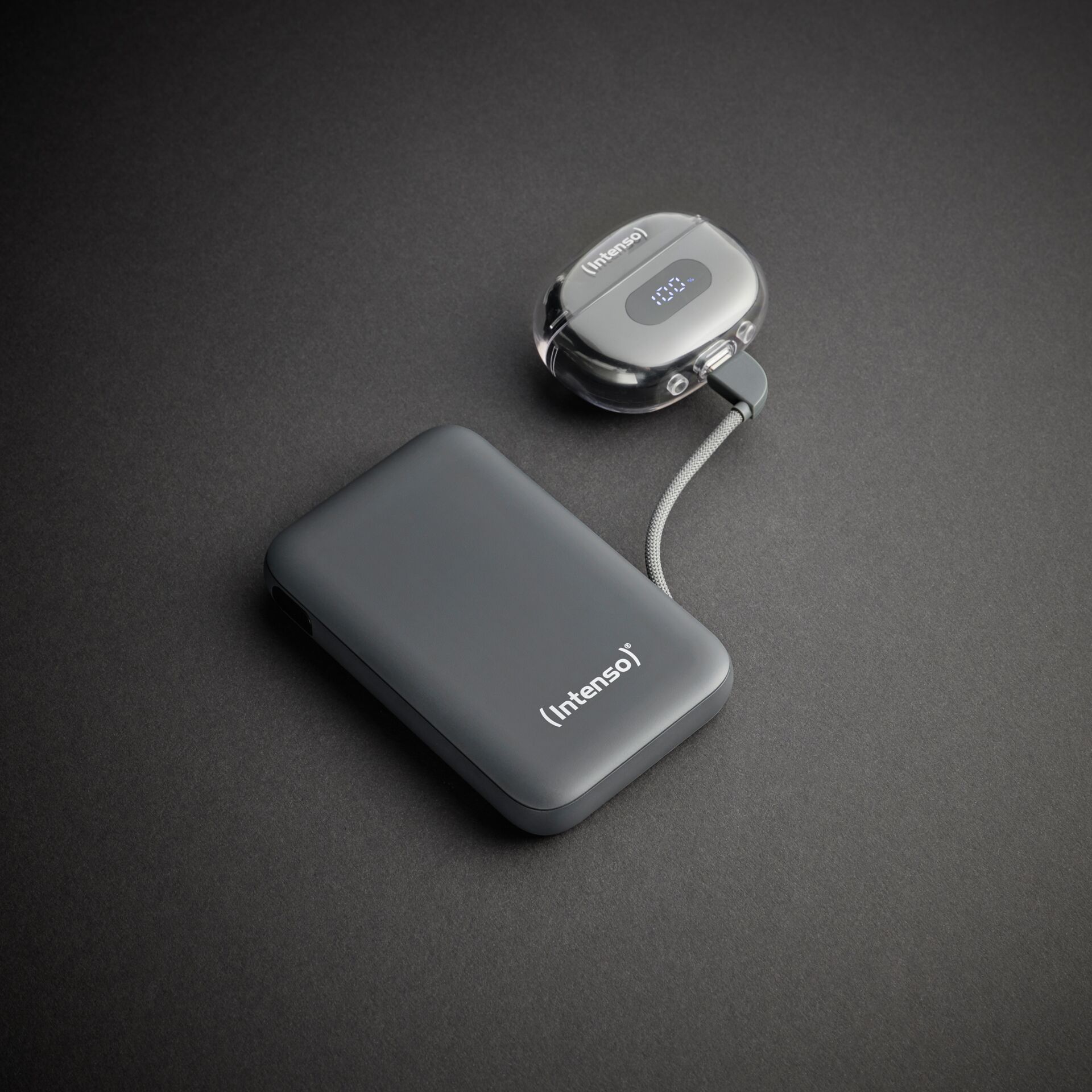 hörmuschel,  kabelloser ladecase,  ladecase,  usb-c kabel,  Intenso