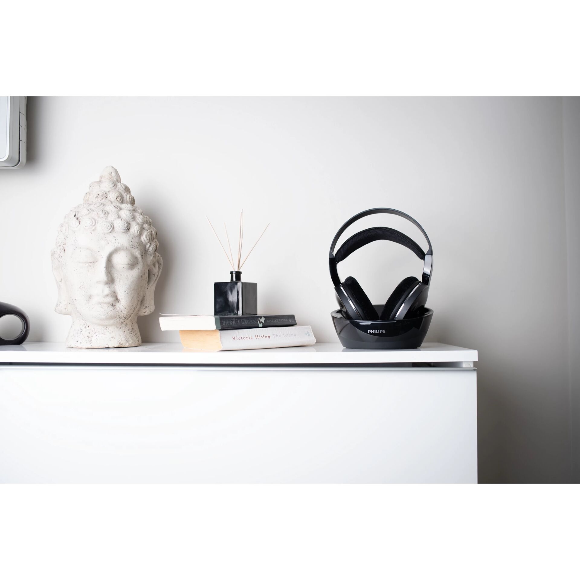 Anrichte, Regal, Tabelle, Kopfhörer, Handtasche