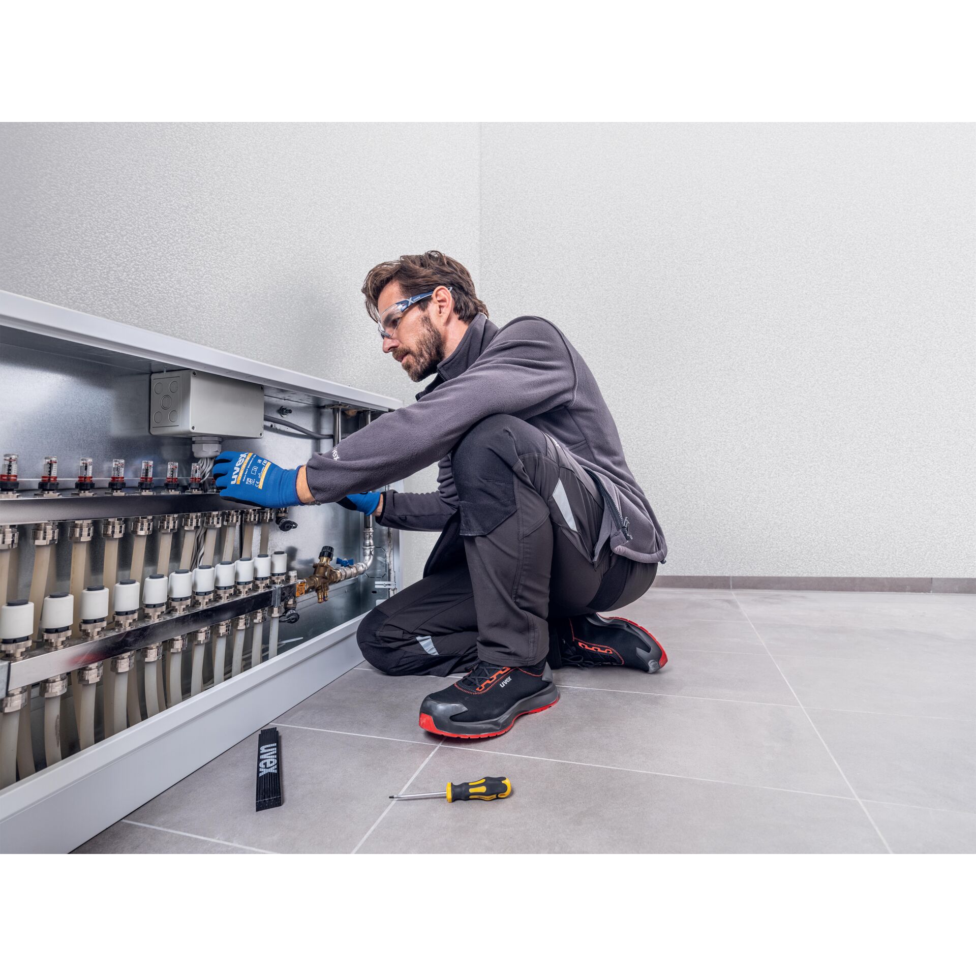 Handschuh, Kniend, Person, Schuh, Innenarchitektur