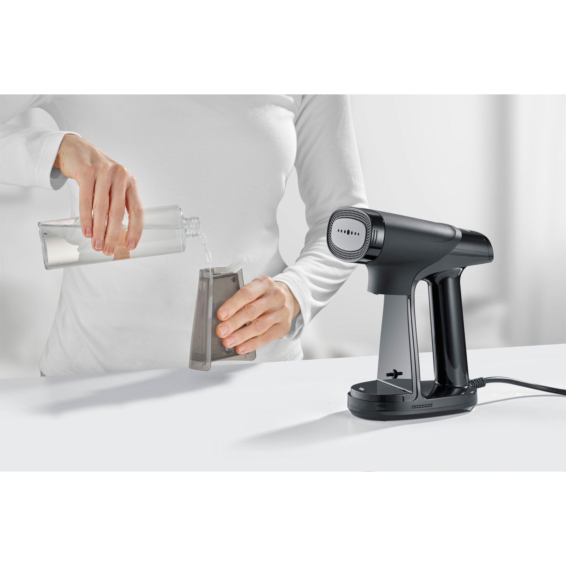 Handheld steamer, Garment steamer, Dampfgerät, Kleiderschleuder, Smartes Haushaltsgerät