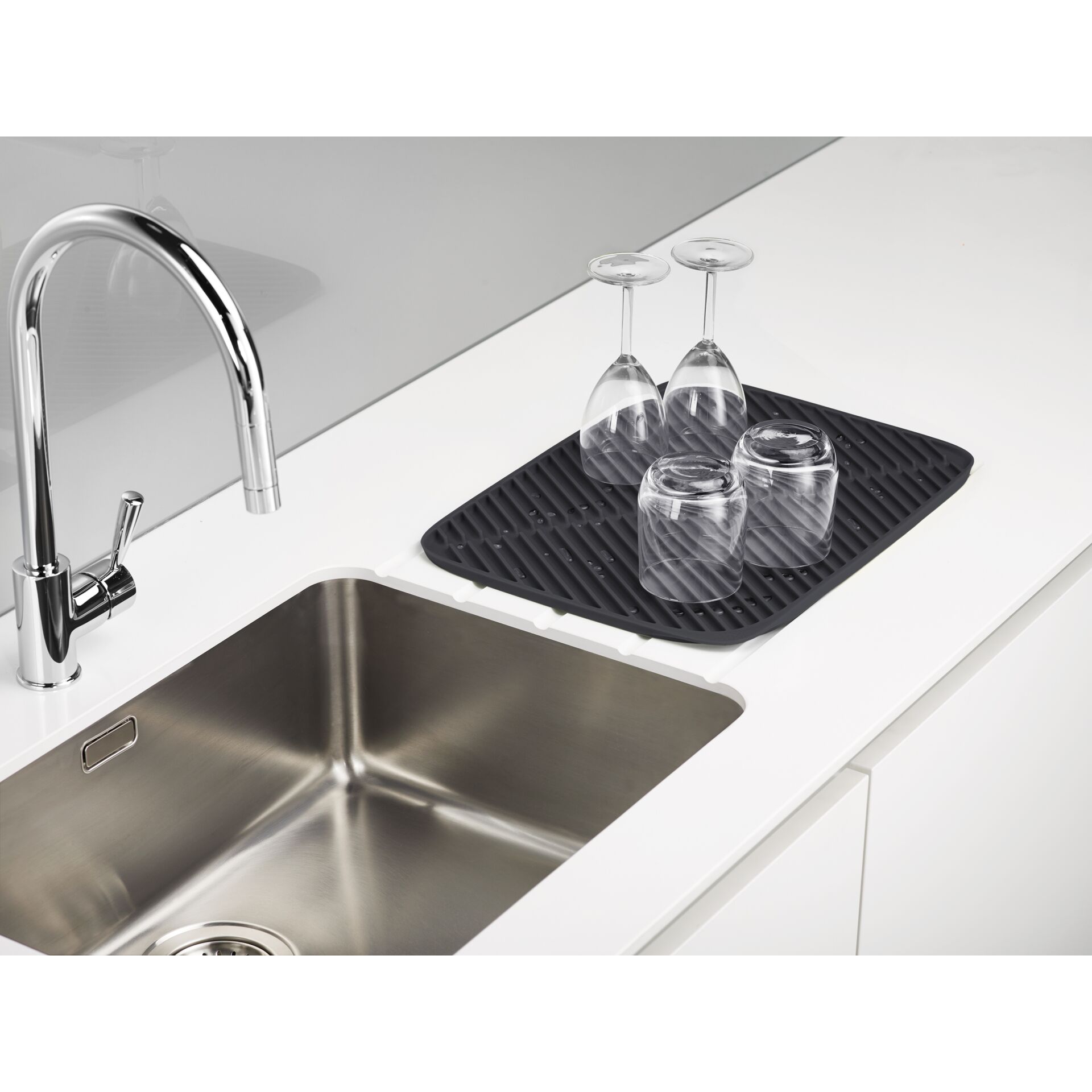 Sinken, Waschbeckenhahn