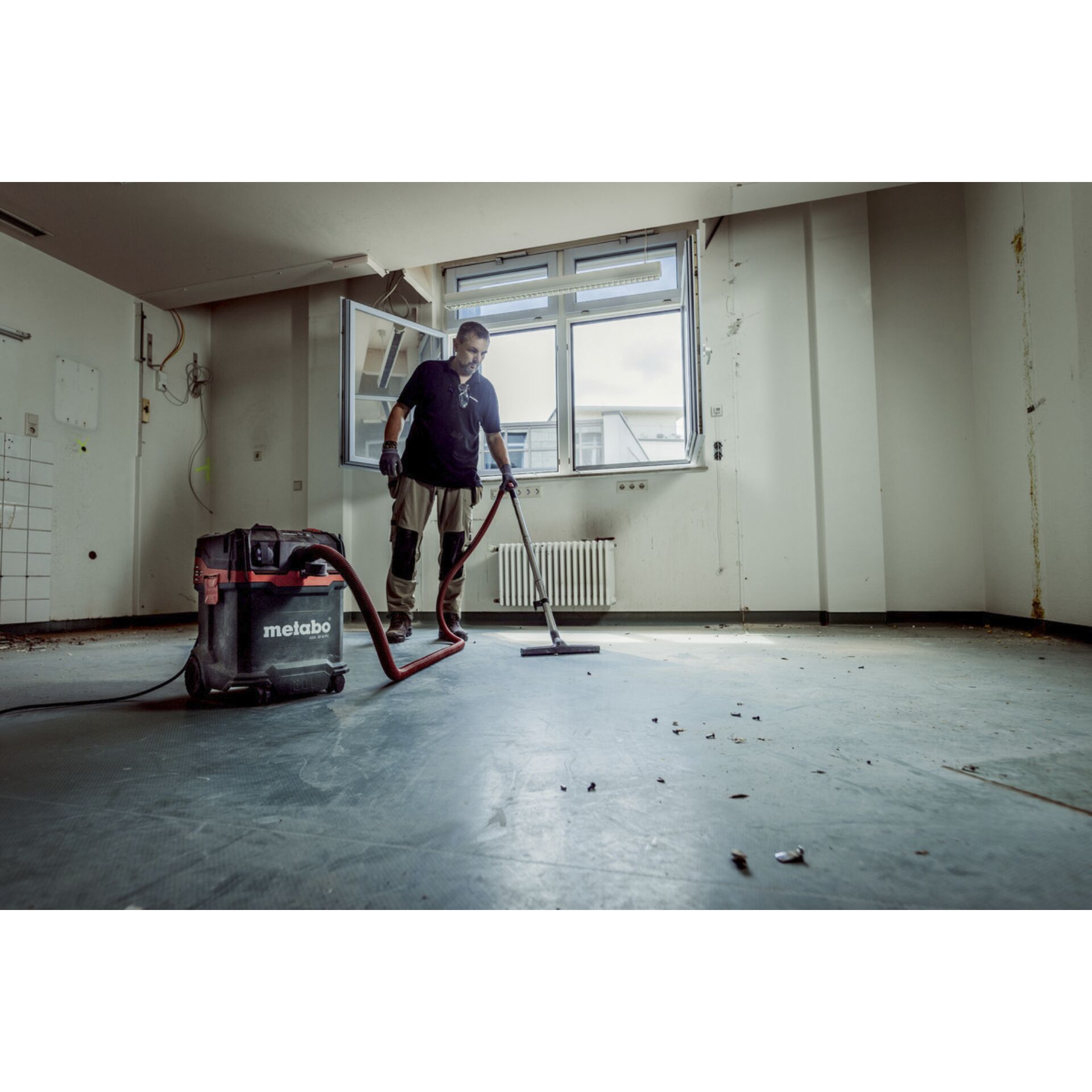 Person, Kleidung, Handschuh, Fußboden