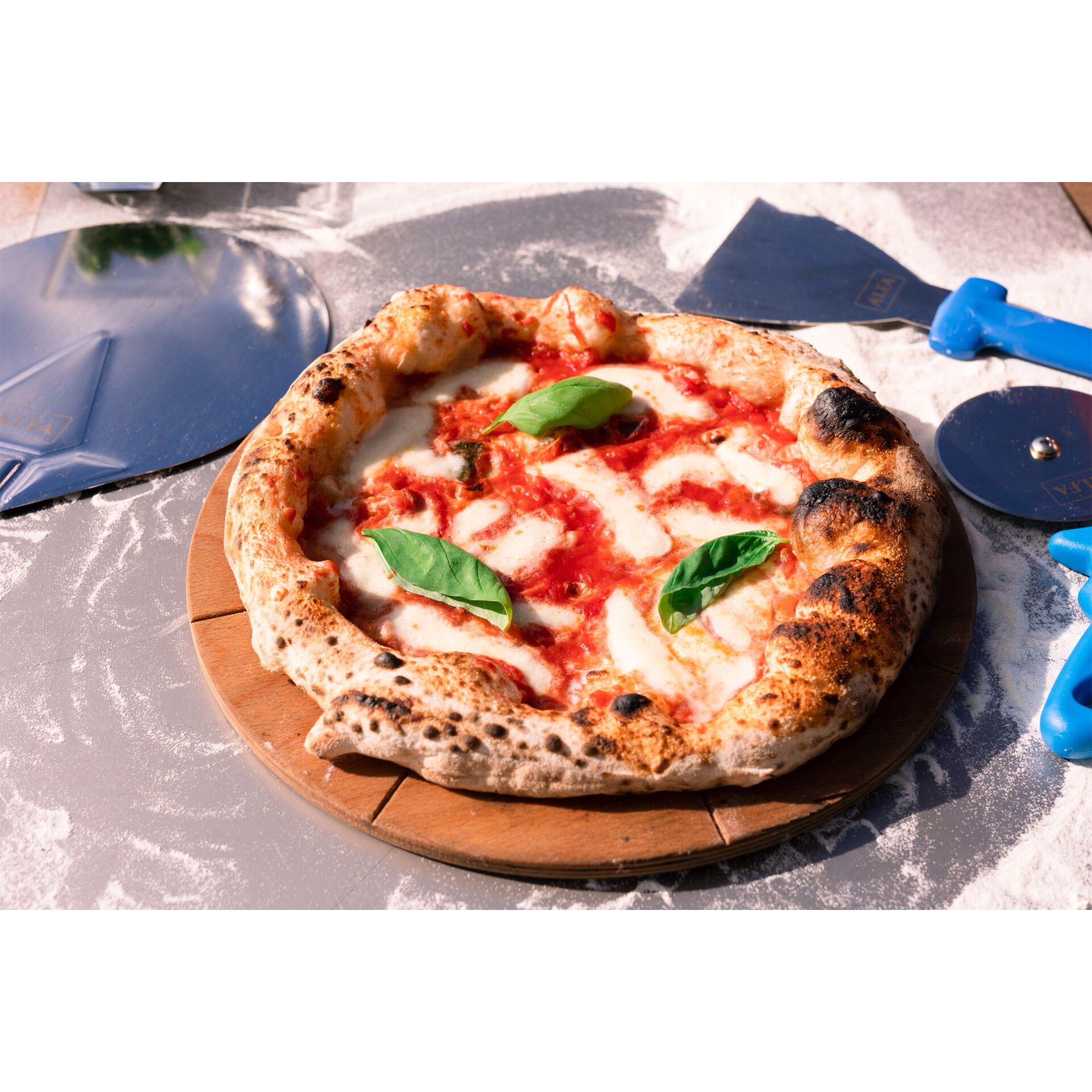 Essen, Präsentation des Essens, Pizza