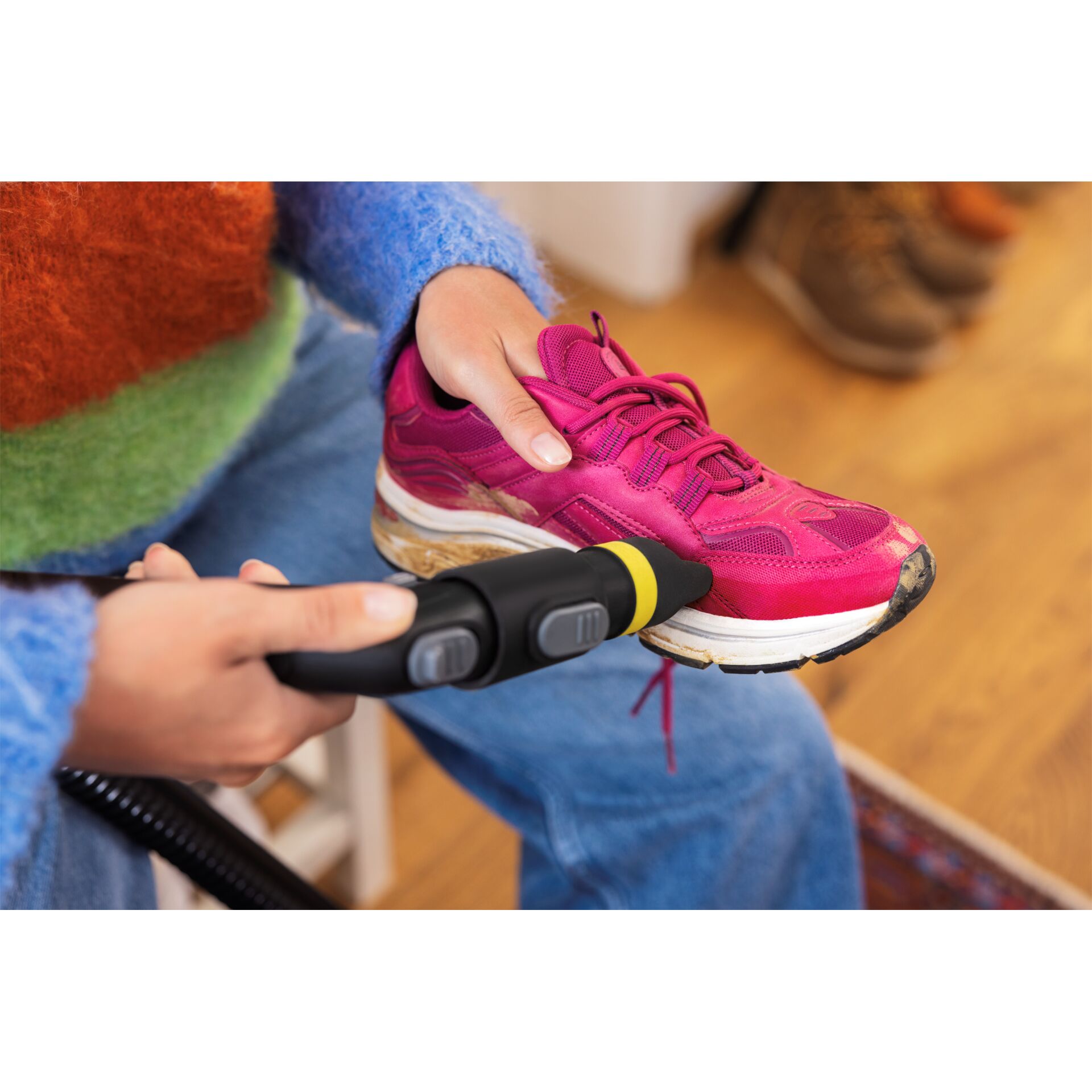 Schuhwerk, Schuh, Sneaker, Innenarchitektur, Person