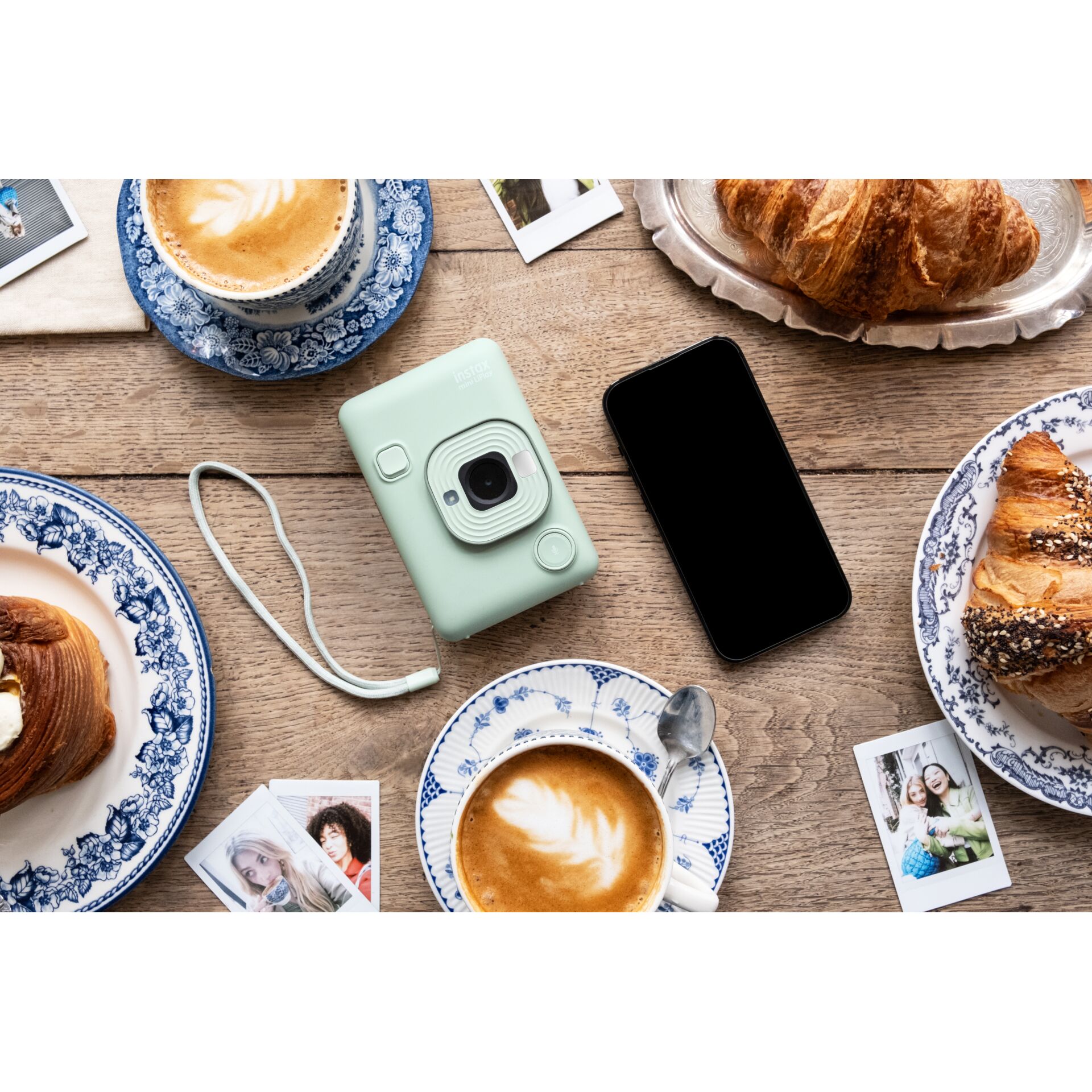 Brunch, Handy, Kaffeetasse, Teller, Brot