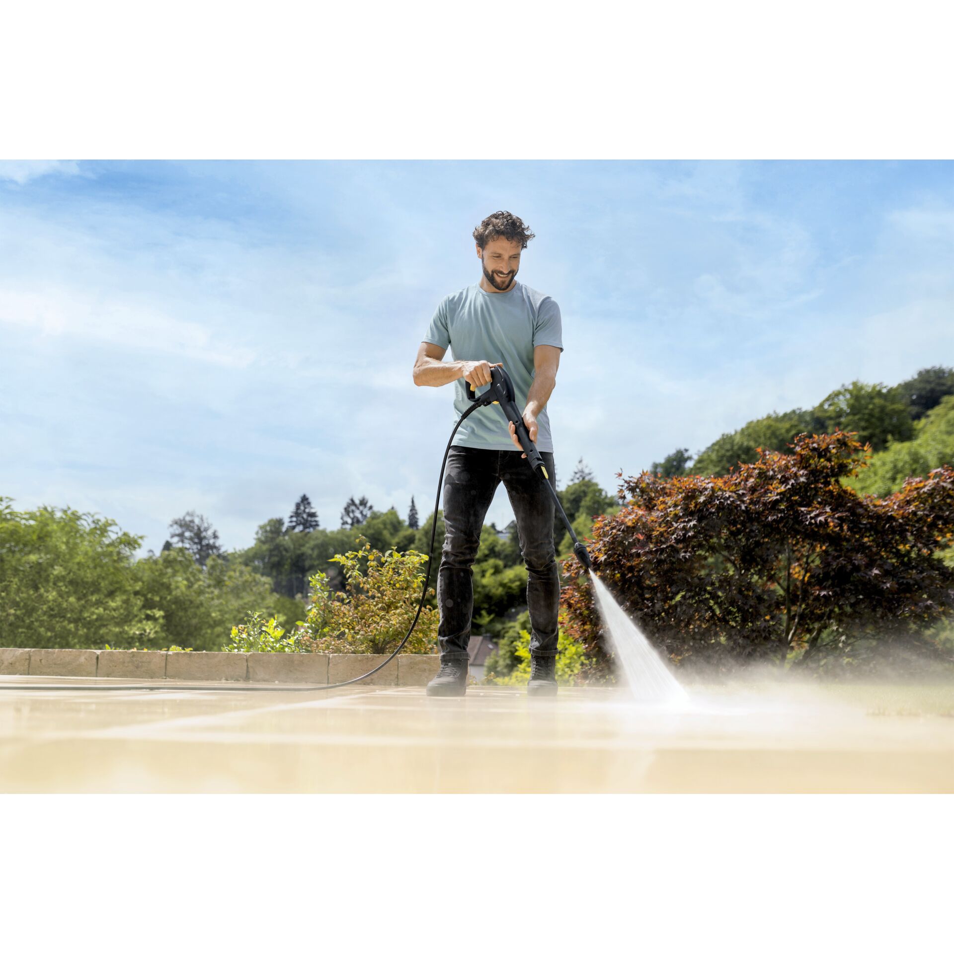 Person, Gras, Pflanze, Hochdruckreiniger, Gartengerät, Wasserstrahl, Schlauchanschluss, Außenwäsche