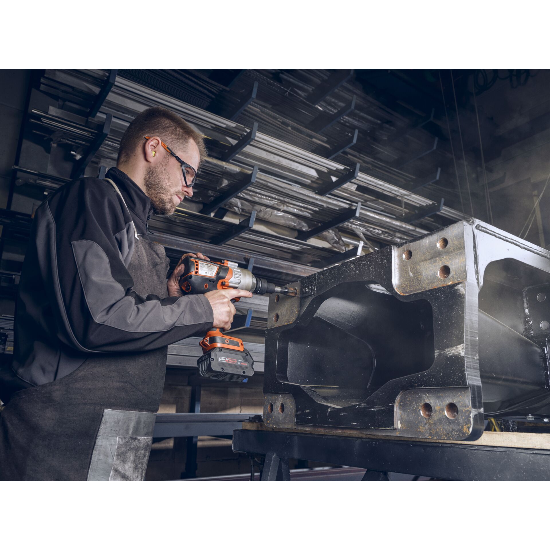 Elektrische Bohrmaschine, Werkzeug, Gebäude, Fabrik, Herstellung