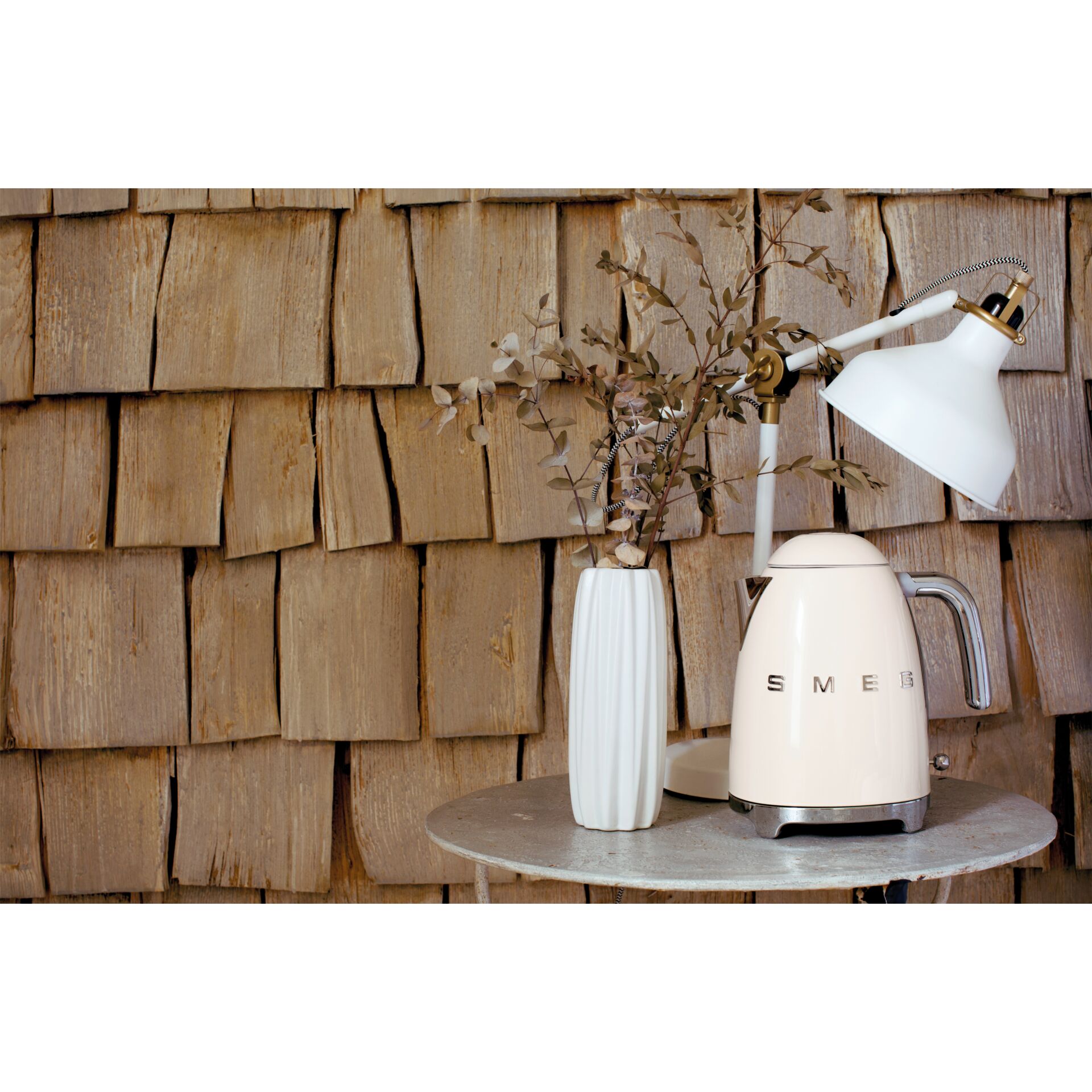 Kochgeschirr, Topf, Wasserkocher, Innenarchitektur, Lampe, Topfpflanze, Holz, Mauer, Innenarchitektur, Lampe, Topfpflanze, Holz, Mauer, Innenarchitektur, Lampe, Topfpflanze, Holz, Mauer, Innenarchitektur, Lampe, Topfpflanze, Holz, Mauer