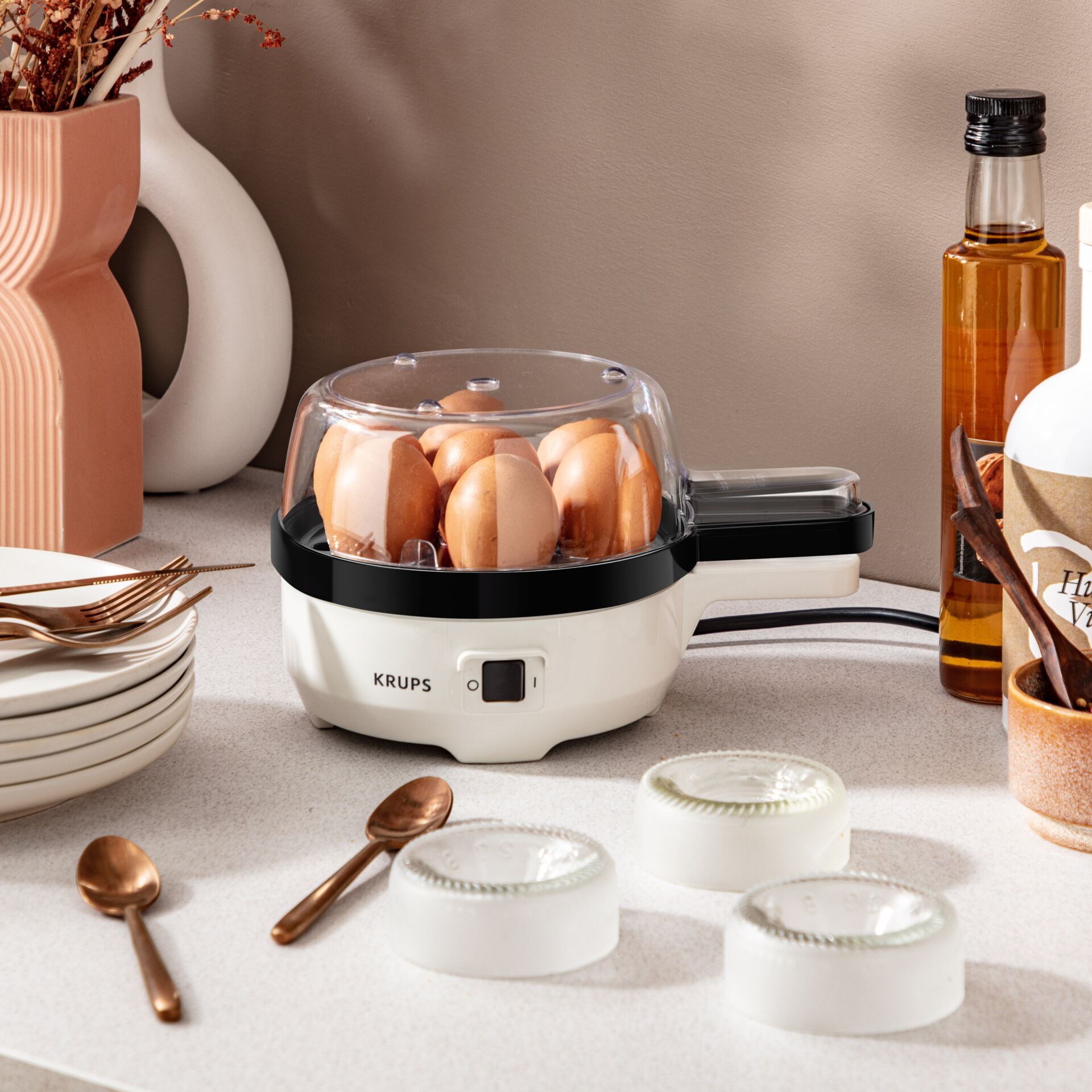 Kochgeschirr, Klebeband, Besteck, Löffel