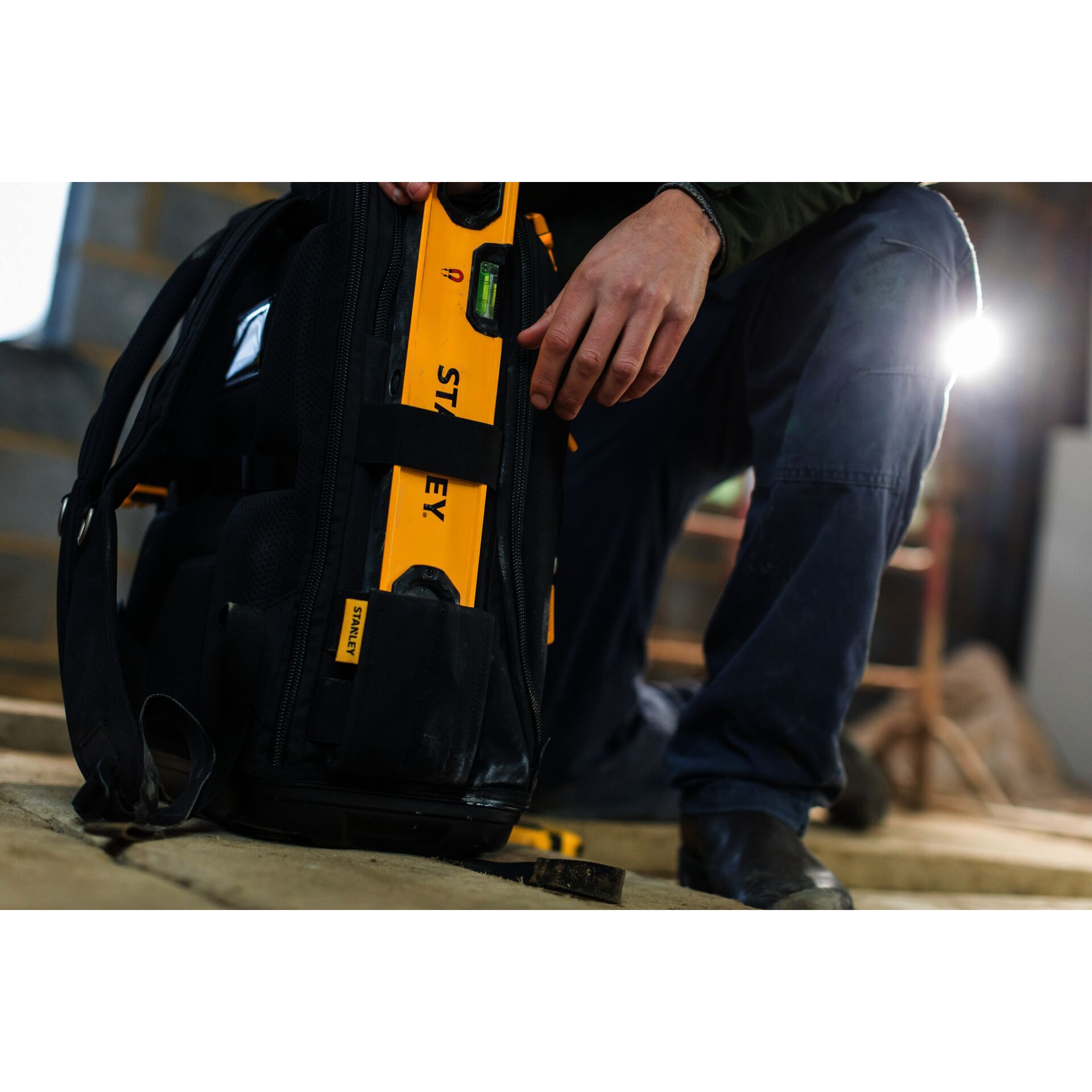 Werkzeugtasche, Baustelle, Wasserwaage, orange Werkzeug, Rucksack